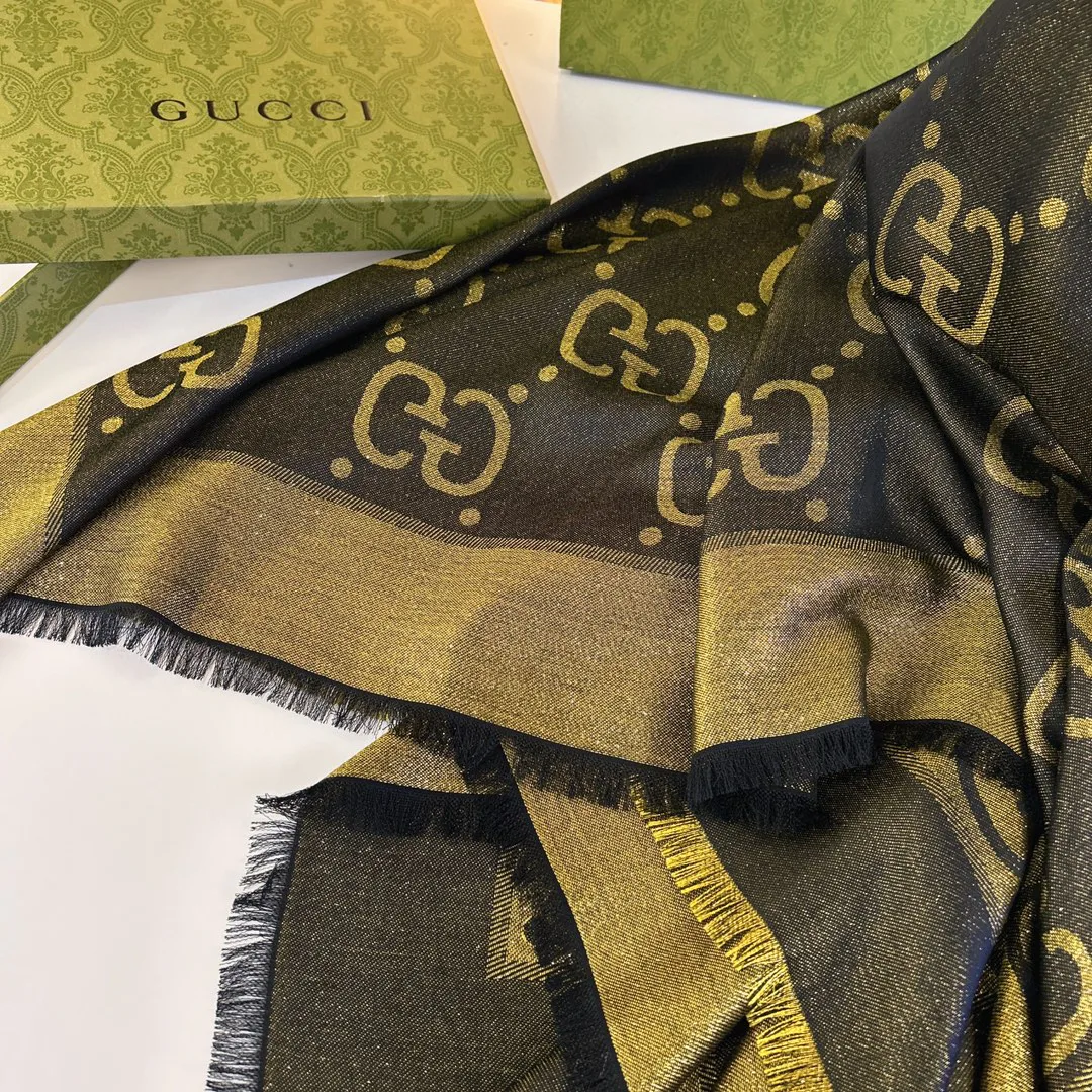 Шарфы Gucci 689044