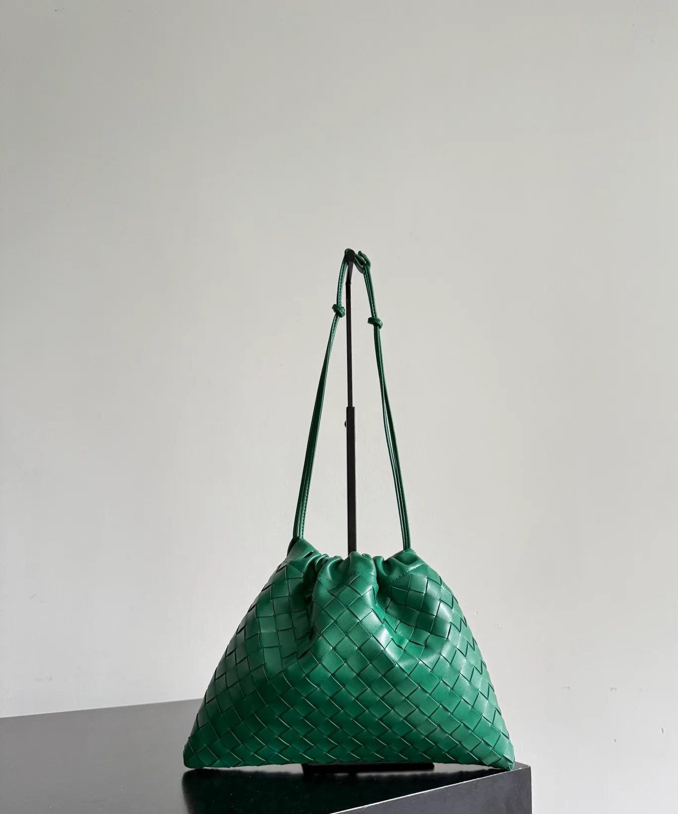Классические Сумки Женские Bottega Veneta 11877914