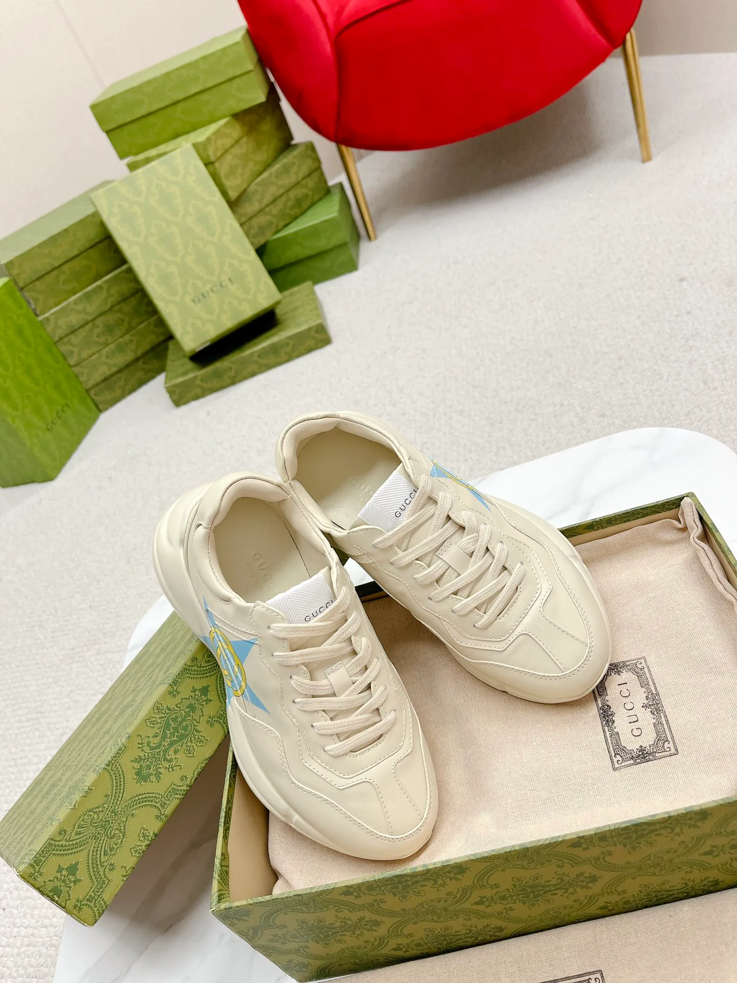 Кроссовки Женские Gucci 989691
