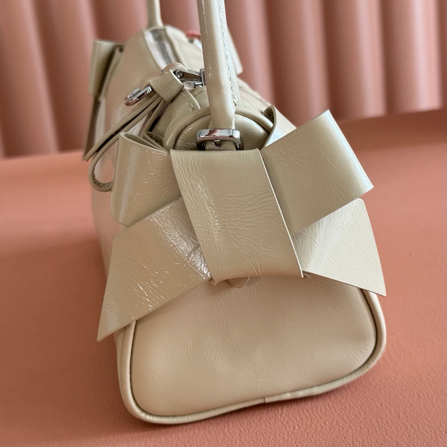 Классические Сумки Женские Miu Miu 18148117