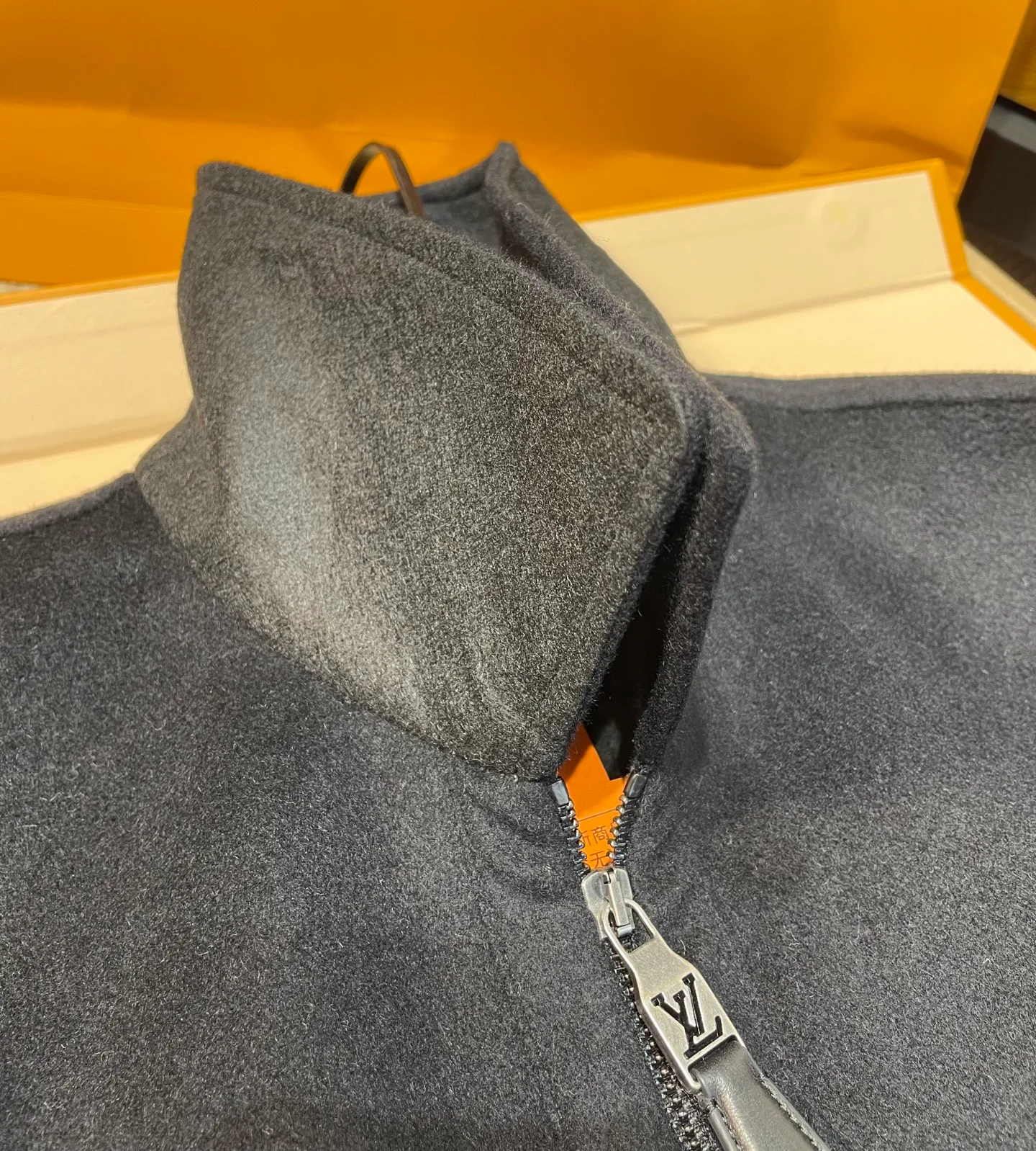 Куртки И Пуховики Мужские Louis Vuitton 1260155