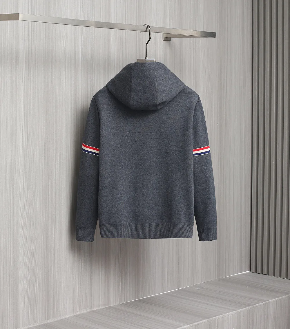 Куртки И Пуховики Мужские Moncler 1501840