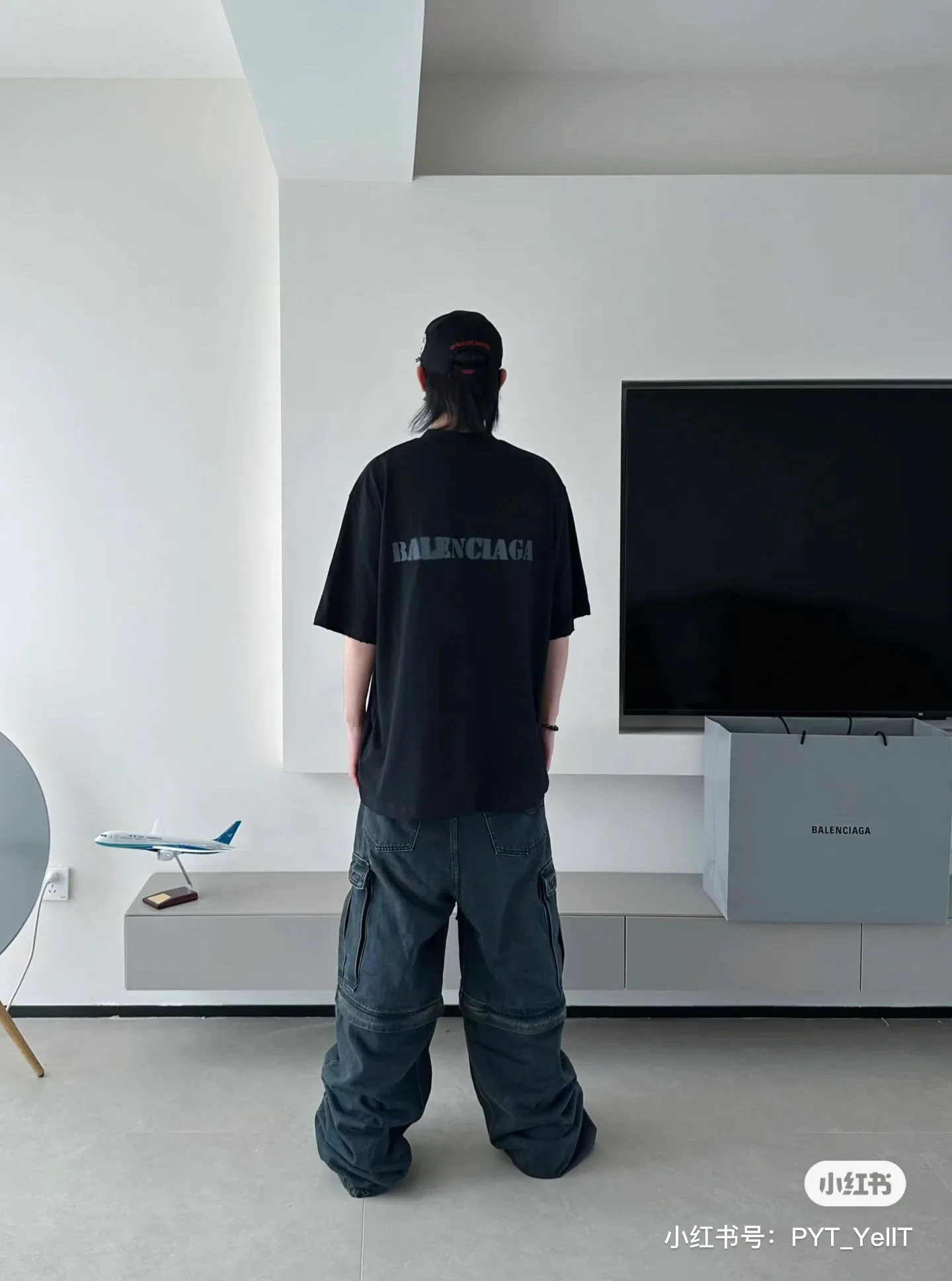 Футболки Женские Balenciaga 29416