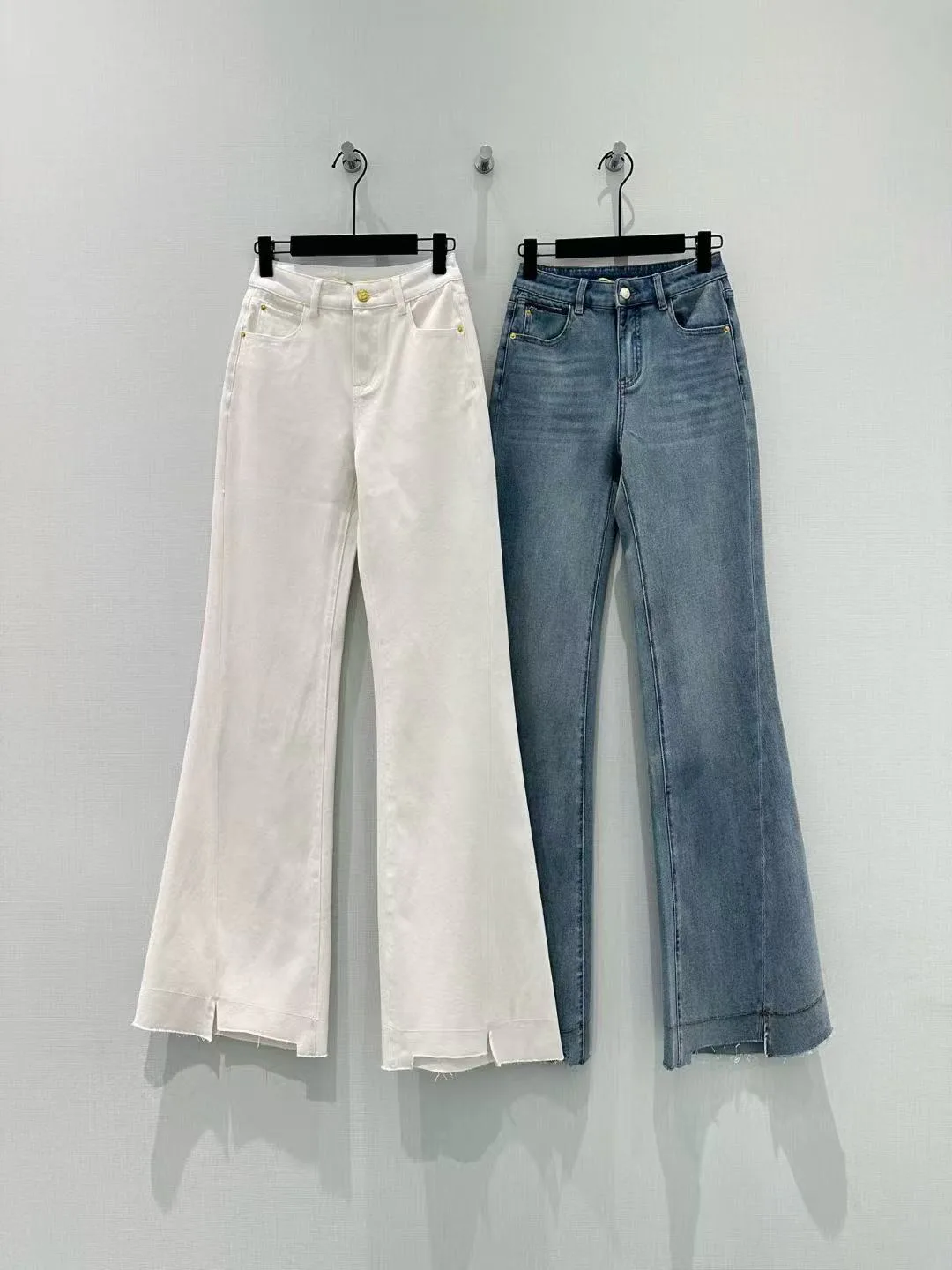 Джинсы Женские Saint Laurent 1698617