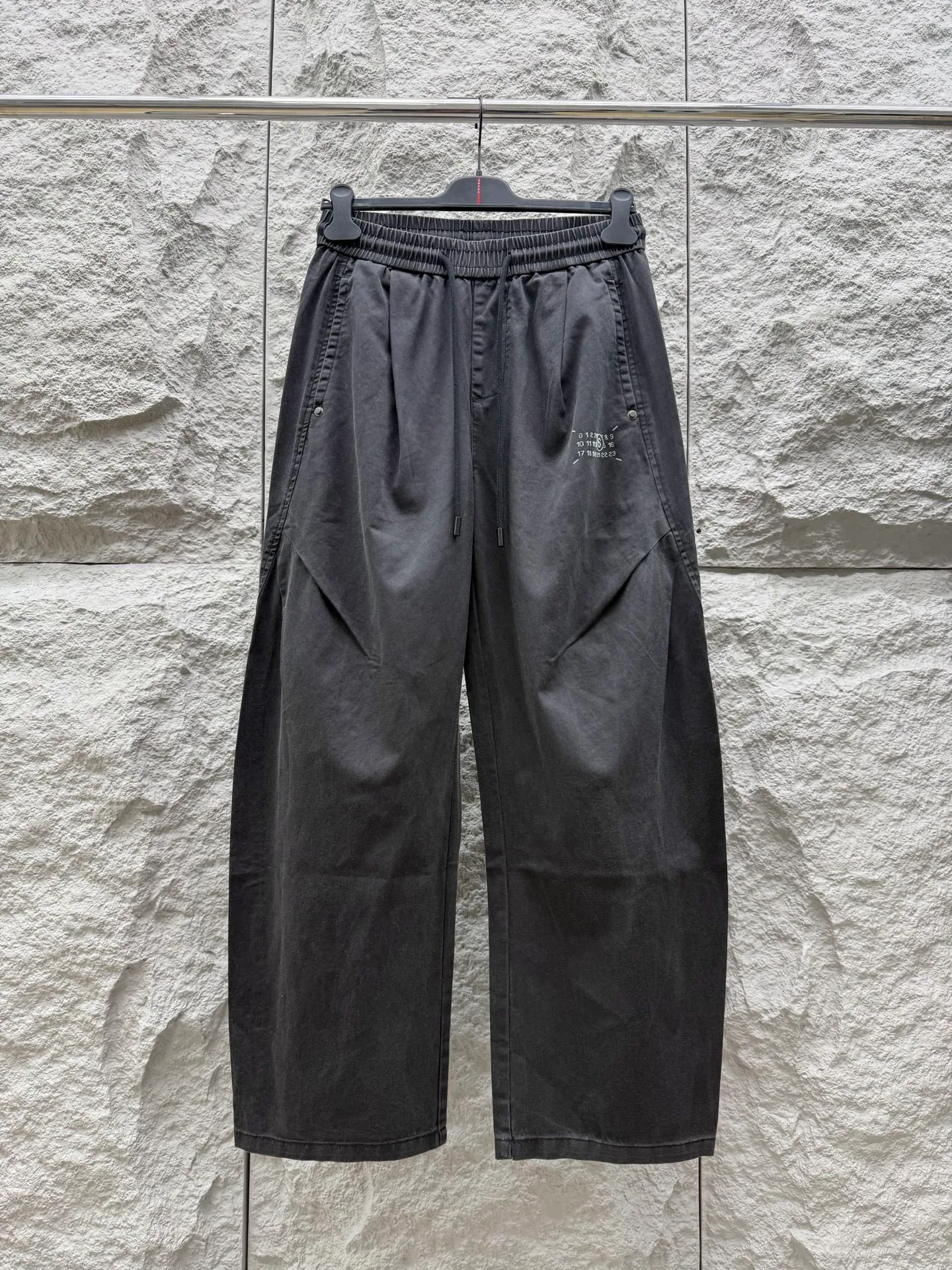Брюки Мужские Maison Margiela 17065770