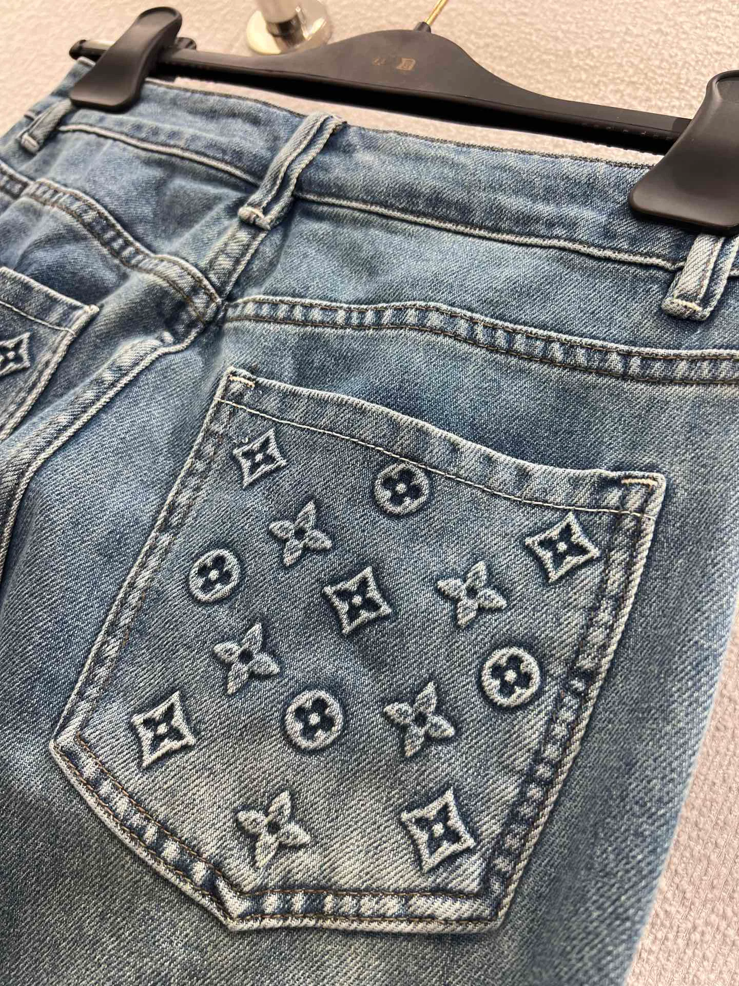 Джинсы Женские Louis Vuitton 1217591