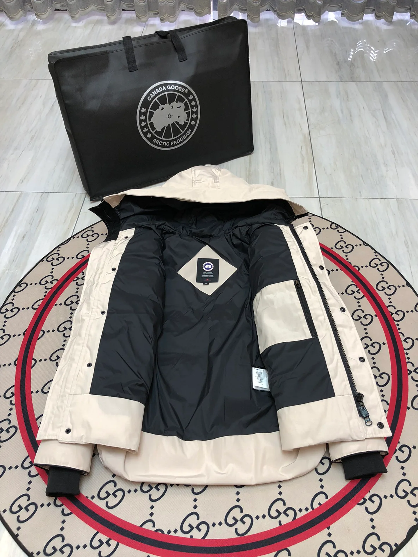 Куртки И Пуховики Женские Canada Goose 3153878