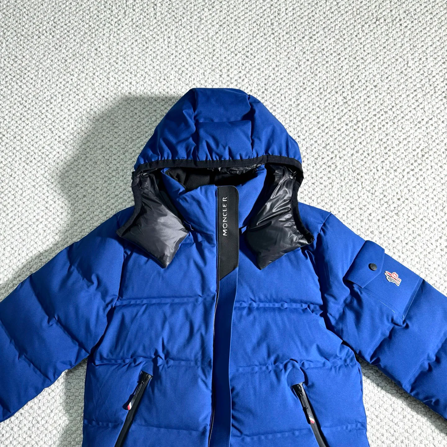 Куртки И Пуховики Мужские Moncler 200335