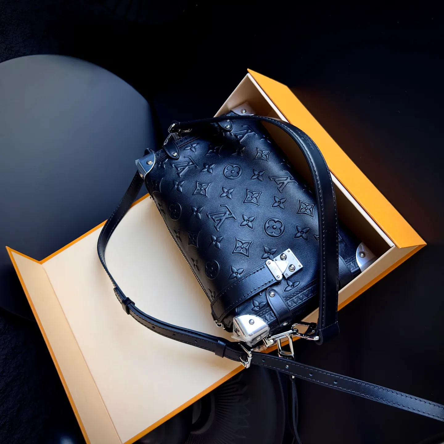 Сумки На Ремне Женские Louis Vuitton 57270