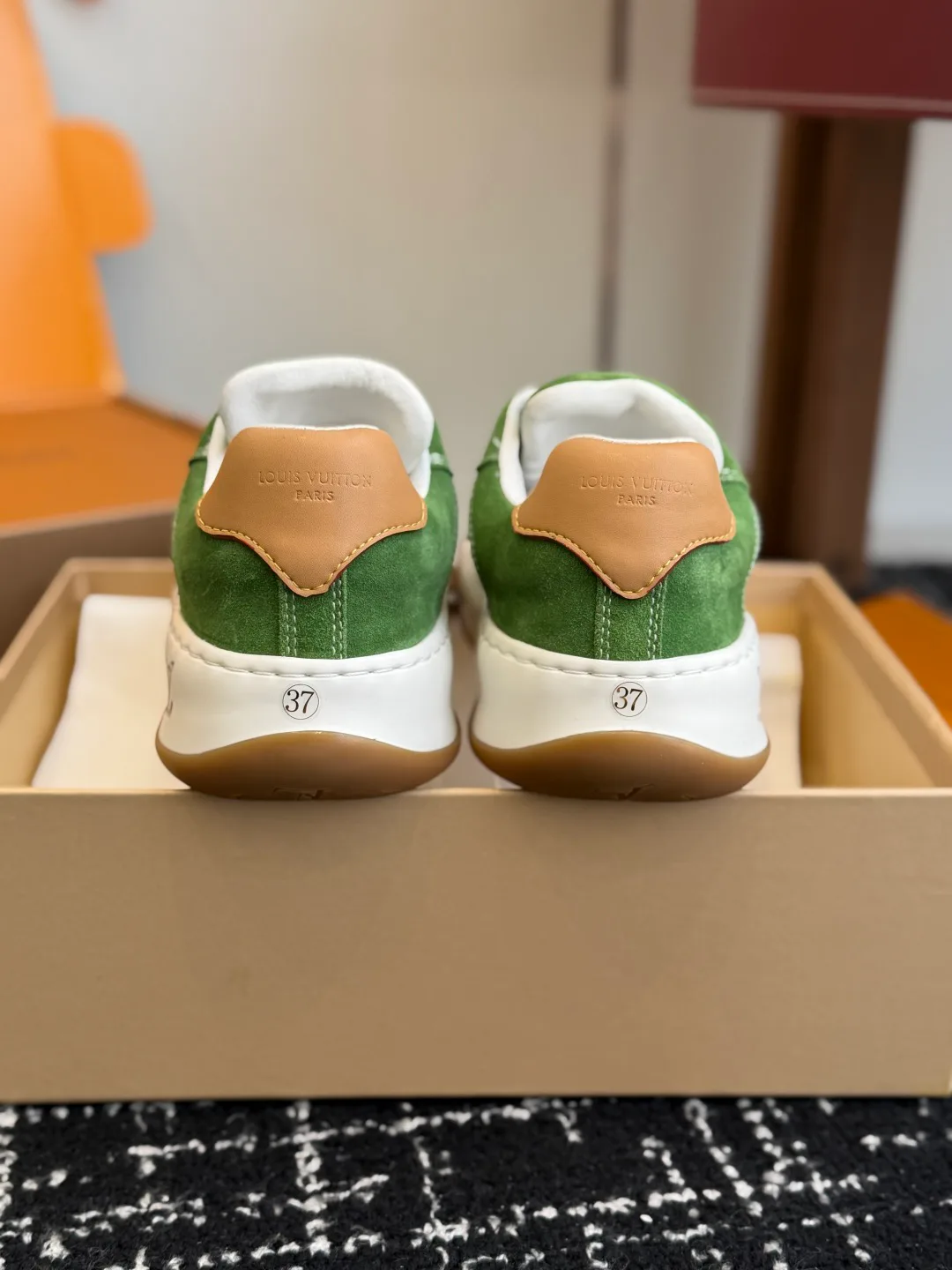 Кроссовки Женские Louis Vuitton 669411