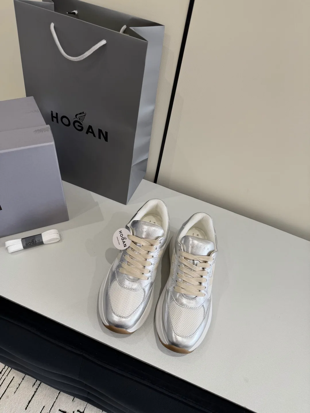 Кроссовки Женские Hogan 12615183