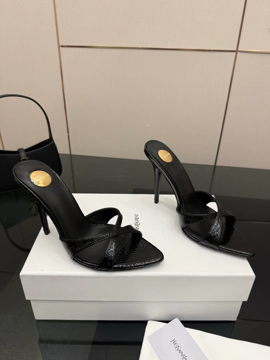 Босоножки Женские Saint Laurent 11424904