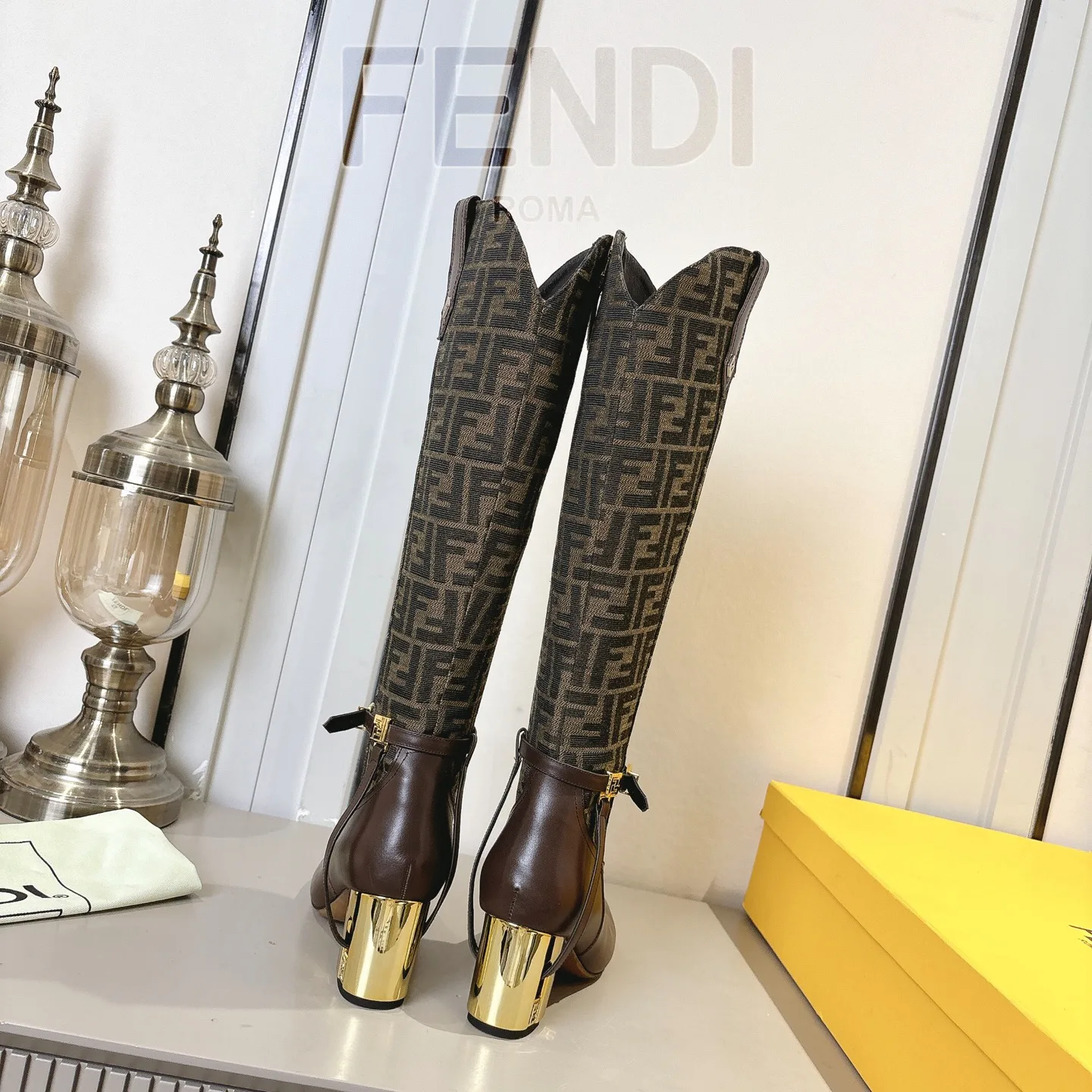 Сапоги Женские Fendi 18247882