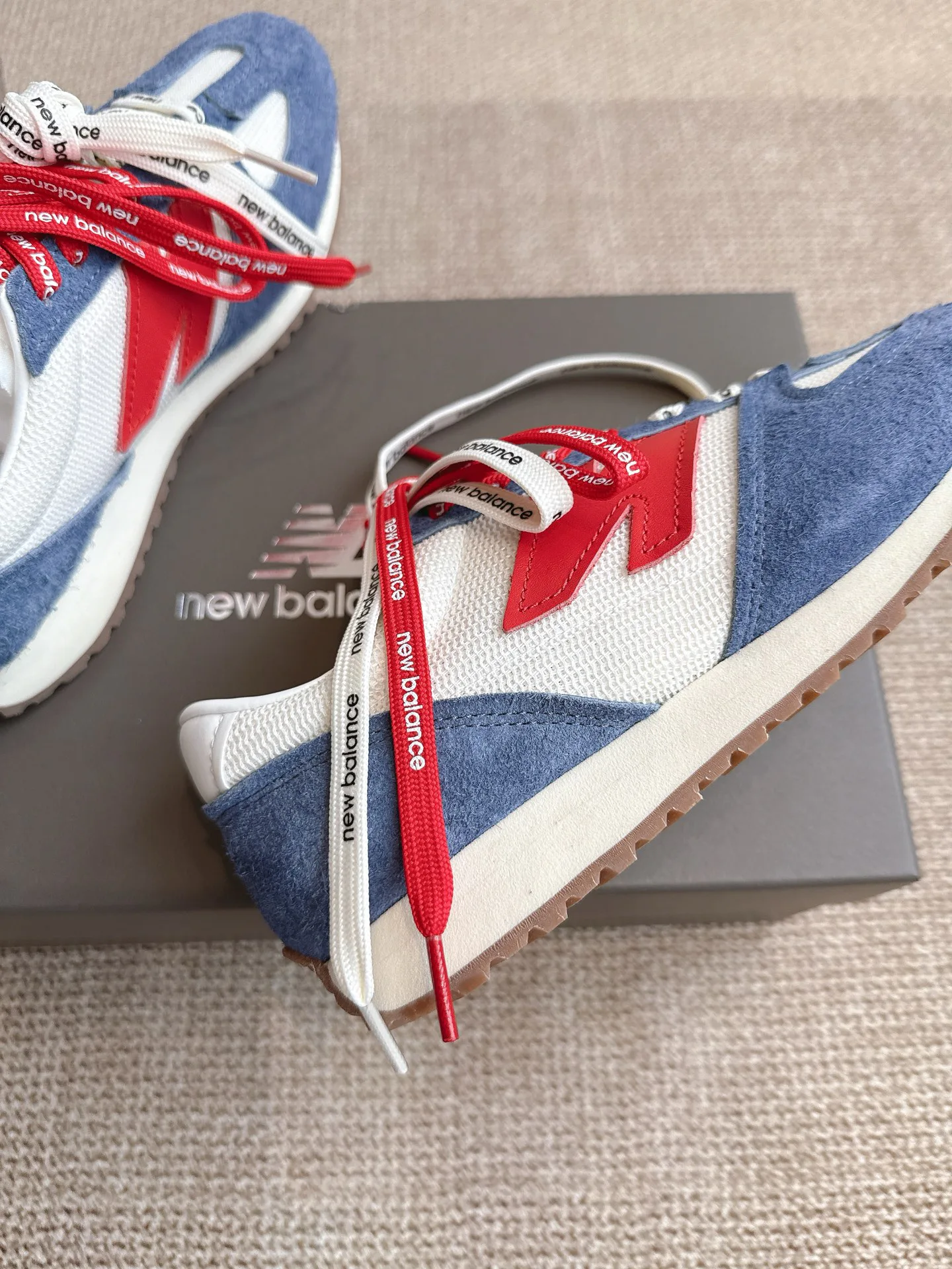 Кроссовки Женские New Balance 28304