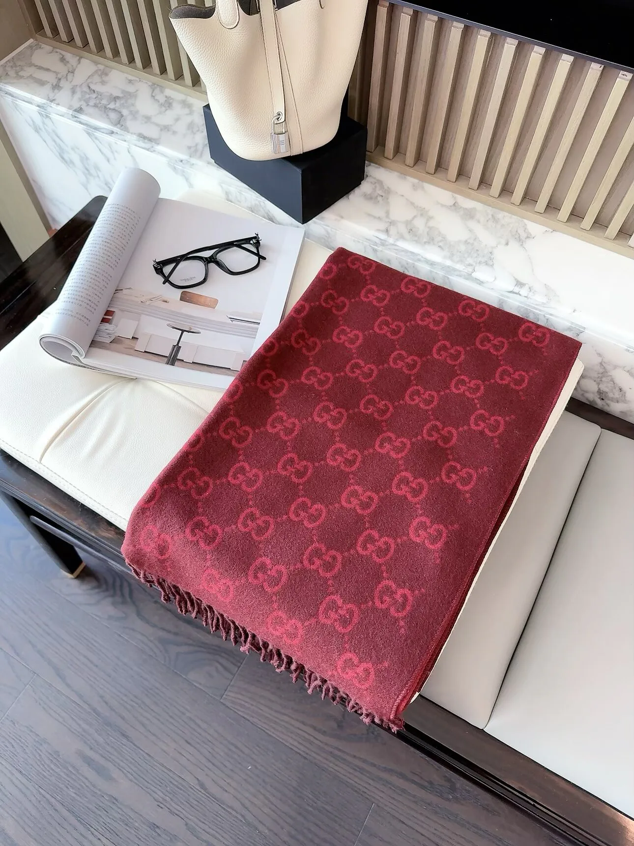Шарфы Gucci 18322554
