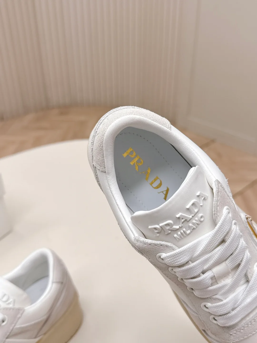 Кроссовки Женские Prada 11594929