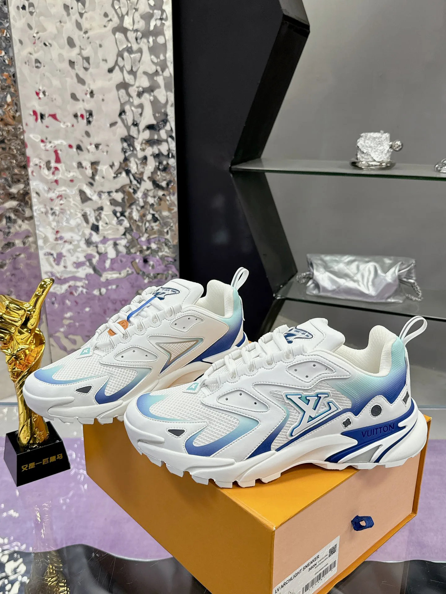 Кроссовки Мужские Louis Vuitton 841703