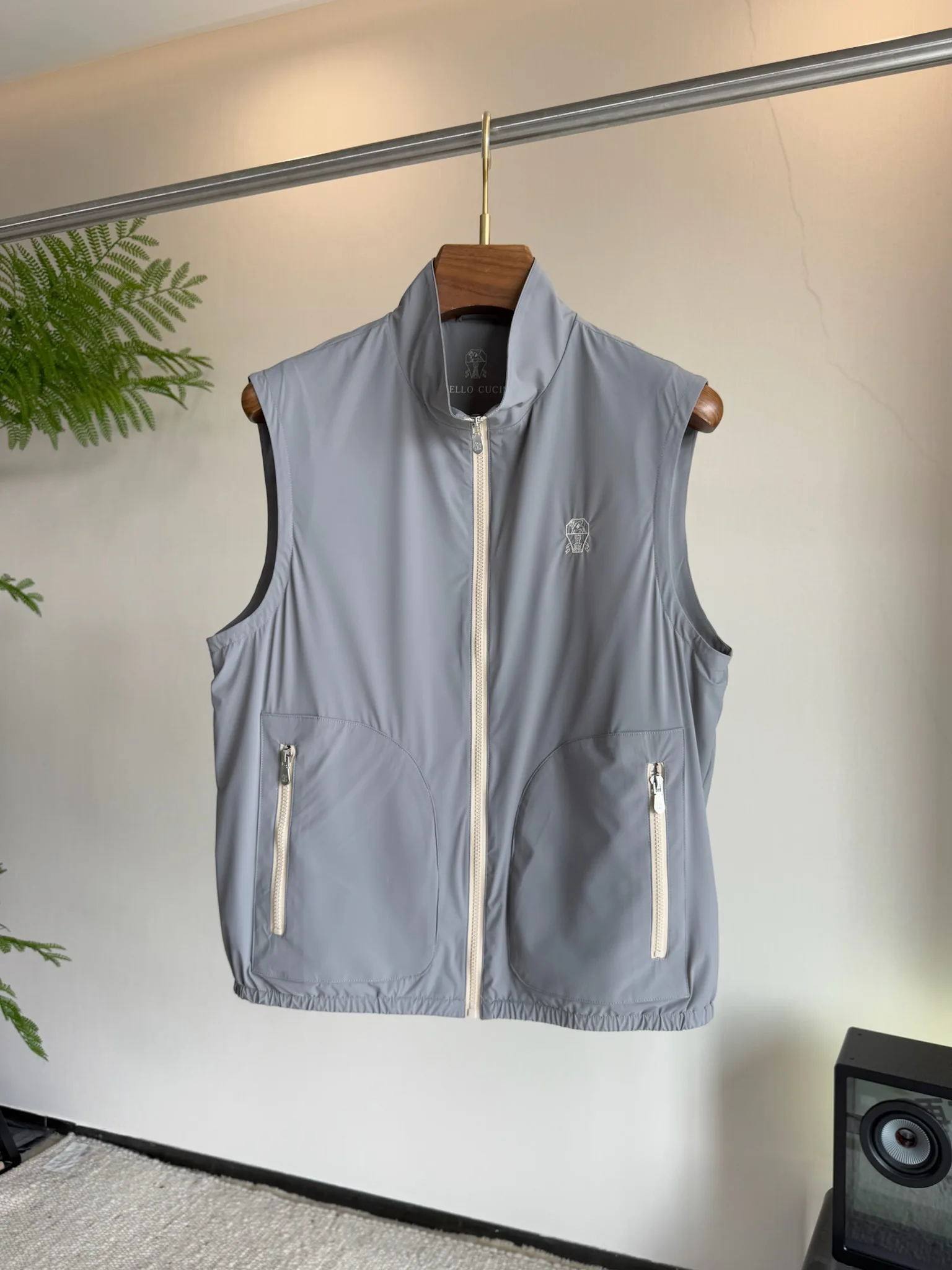 Жилеты Мужские Brunello Cucinelli 11480044