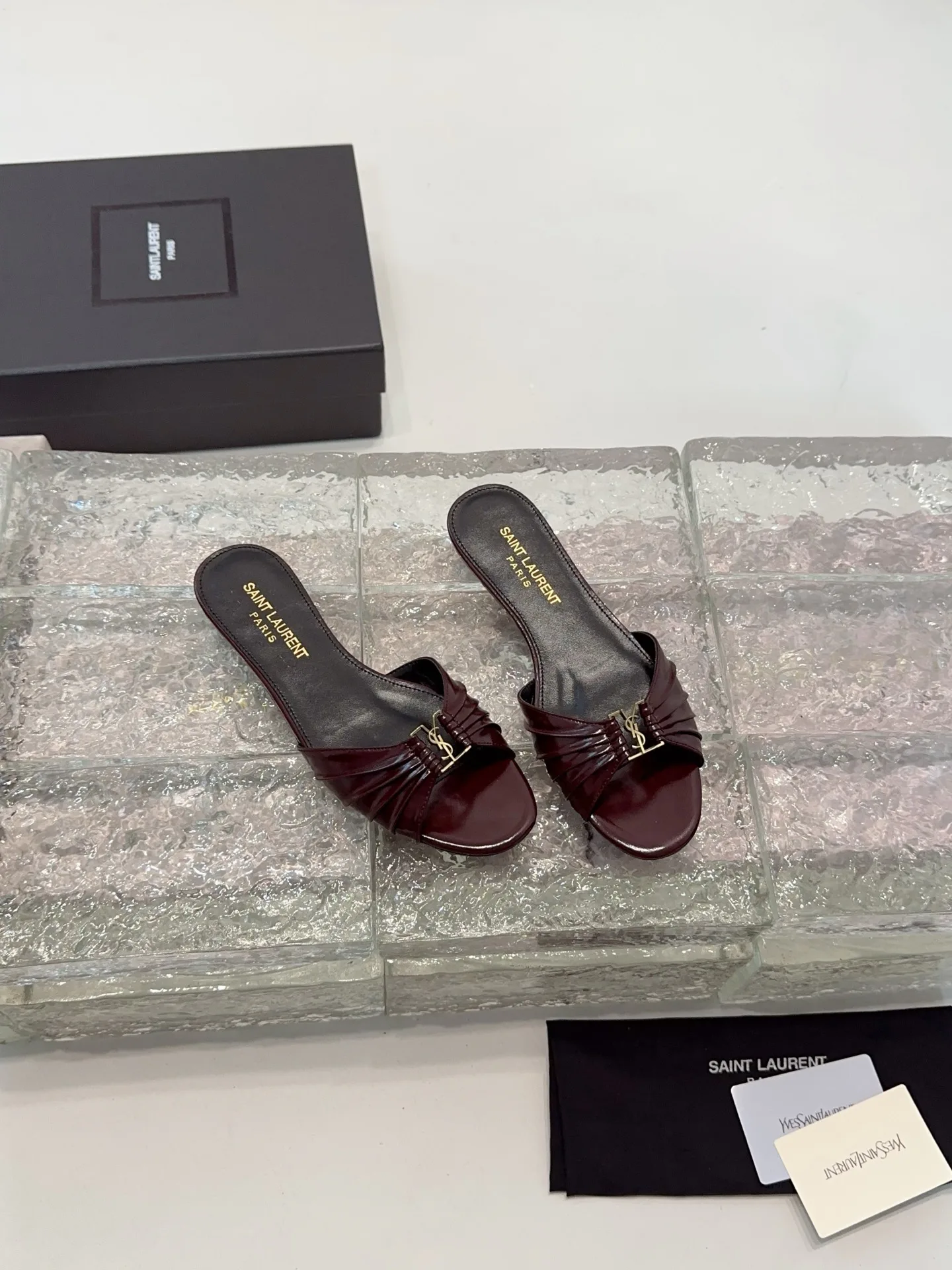 Босоножки Женские Saint Laurent 13339119