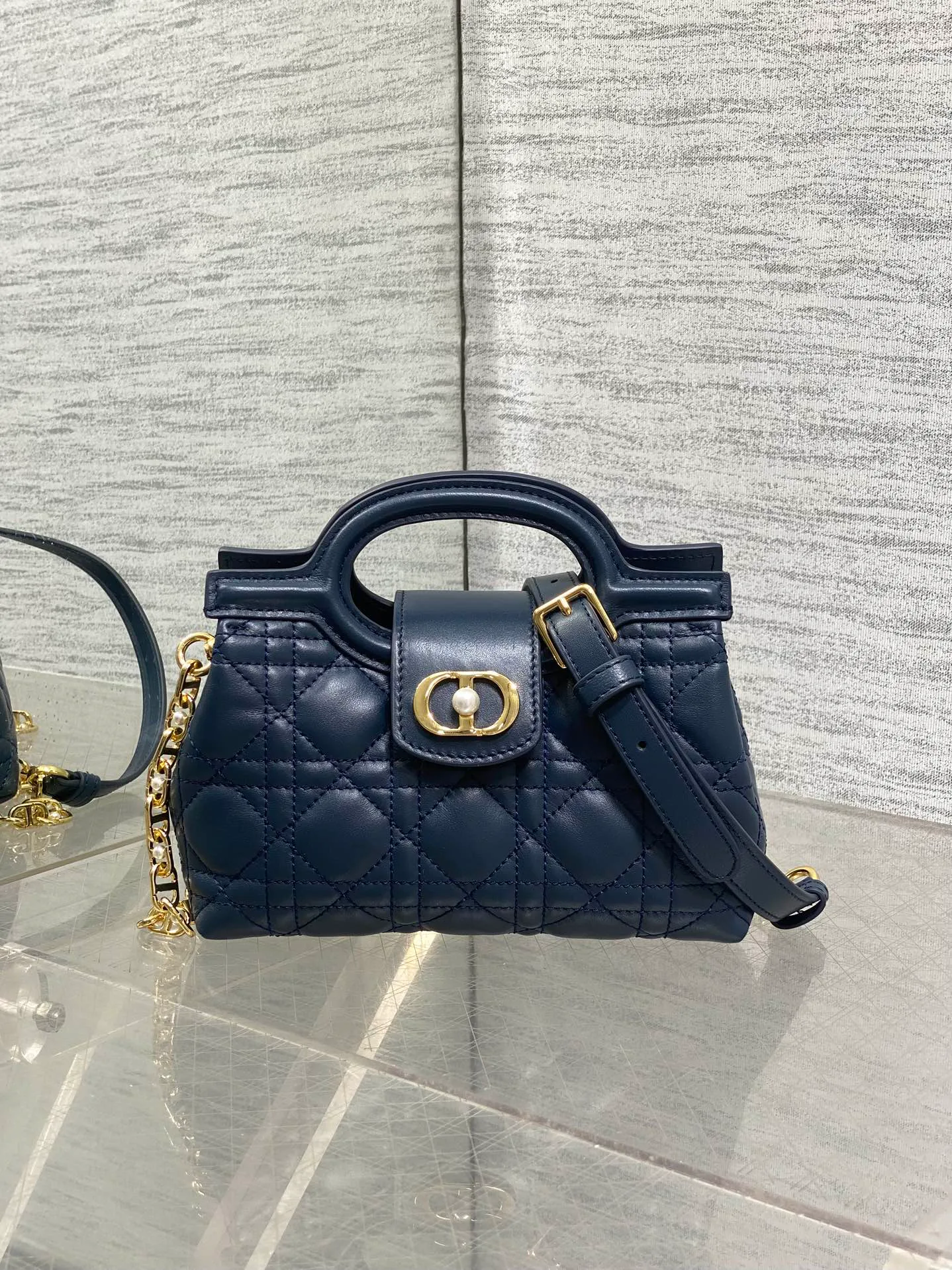 Сумки На Ремне Женские Christian Dior 10026594