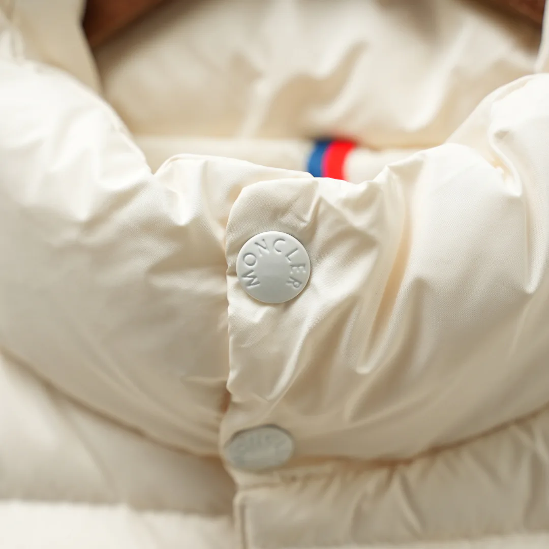 Жилеты Женские Moncler 18455949