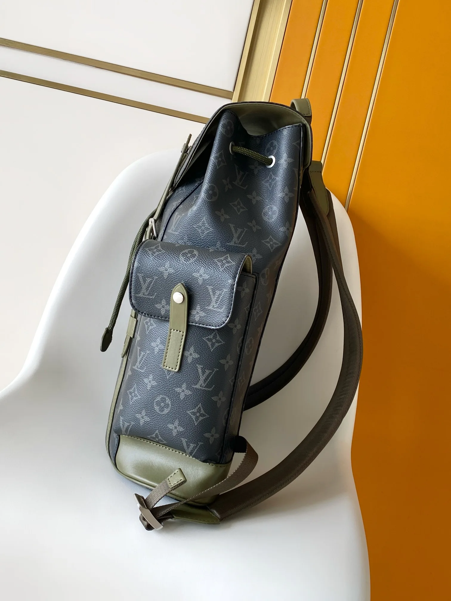 Рюкзаки Женские Louis Vuitton 17483338