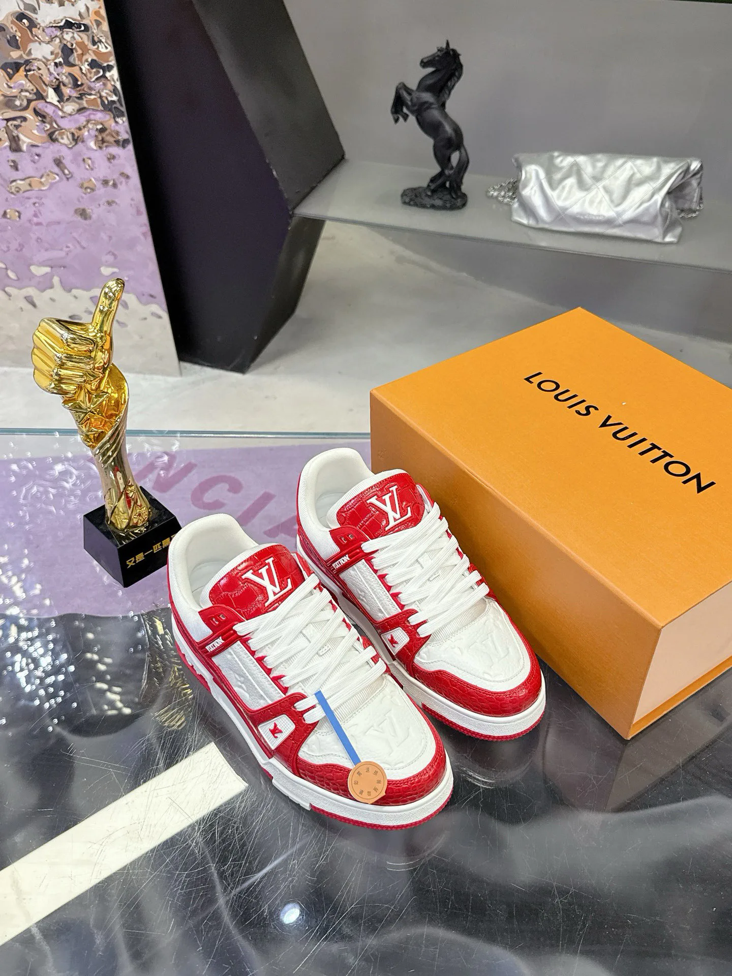 Кроссовки Женские Louis Vuitton 604328