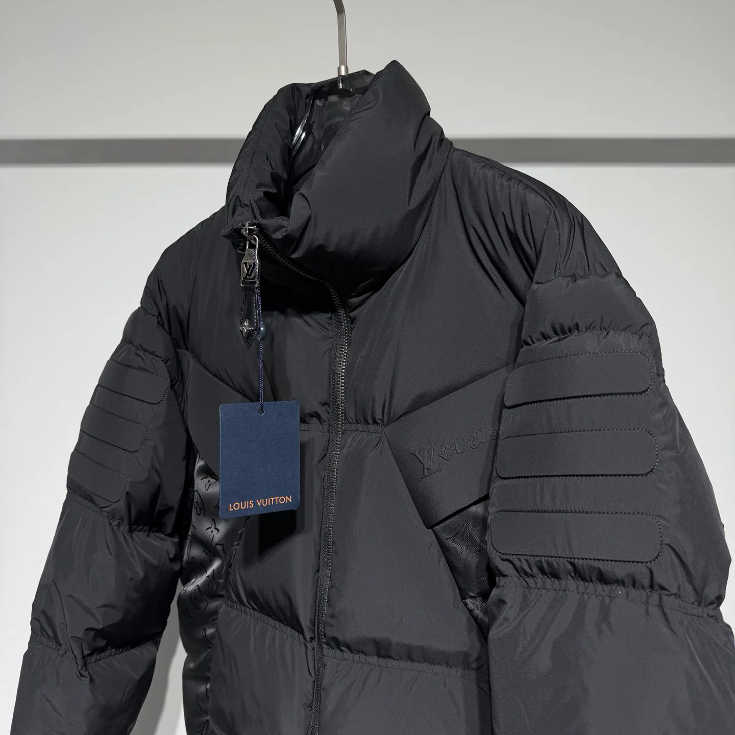 Куртки И Пуховики Мужские Louis Vuitton 4997676