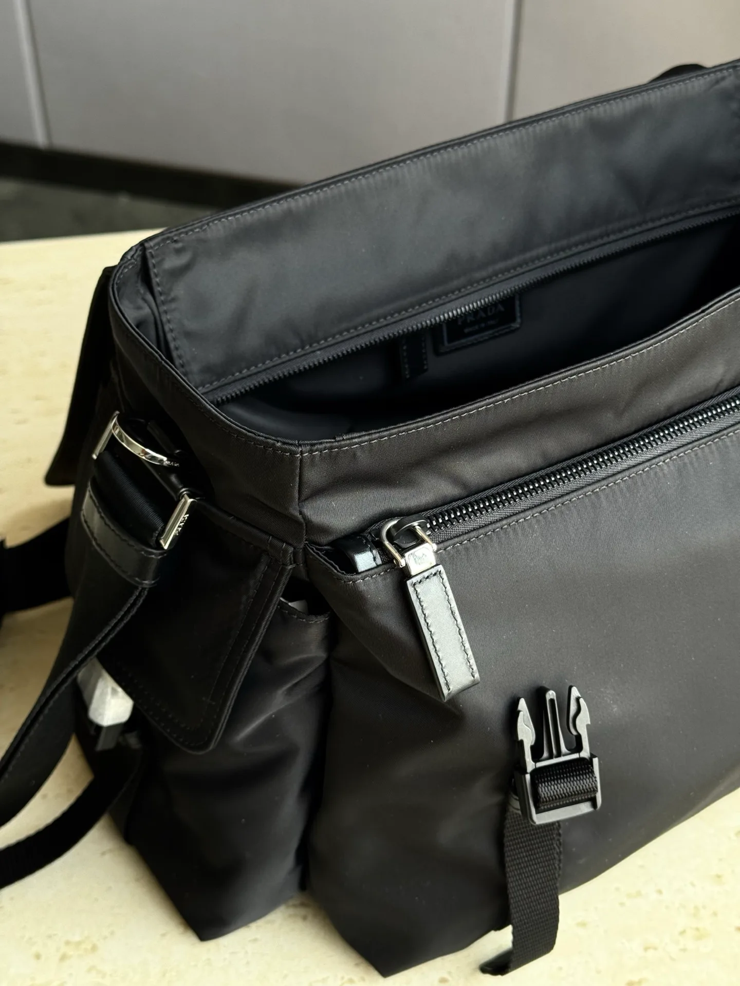 Классические Сумки Женские Issey Miyake 13554257