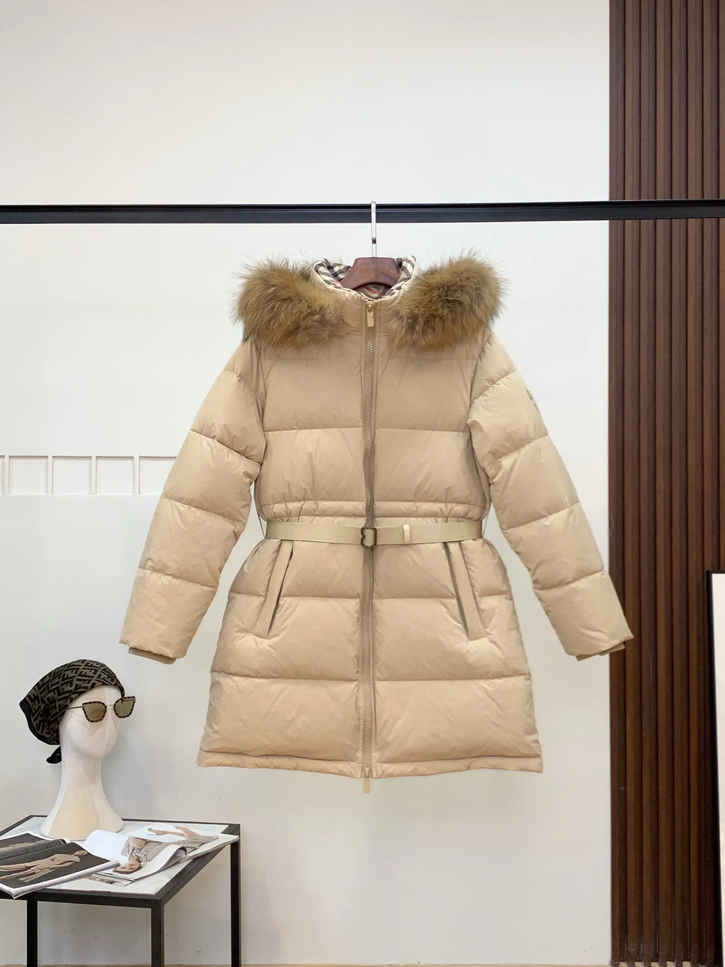 Пуховики Женские Burberry 253158