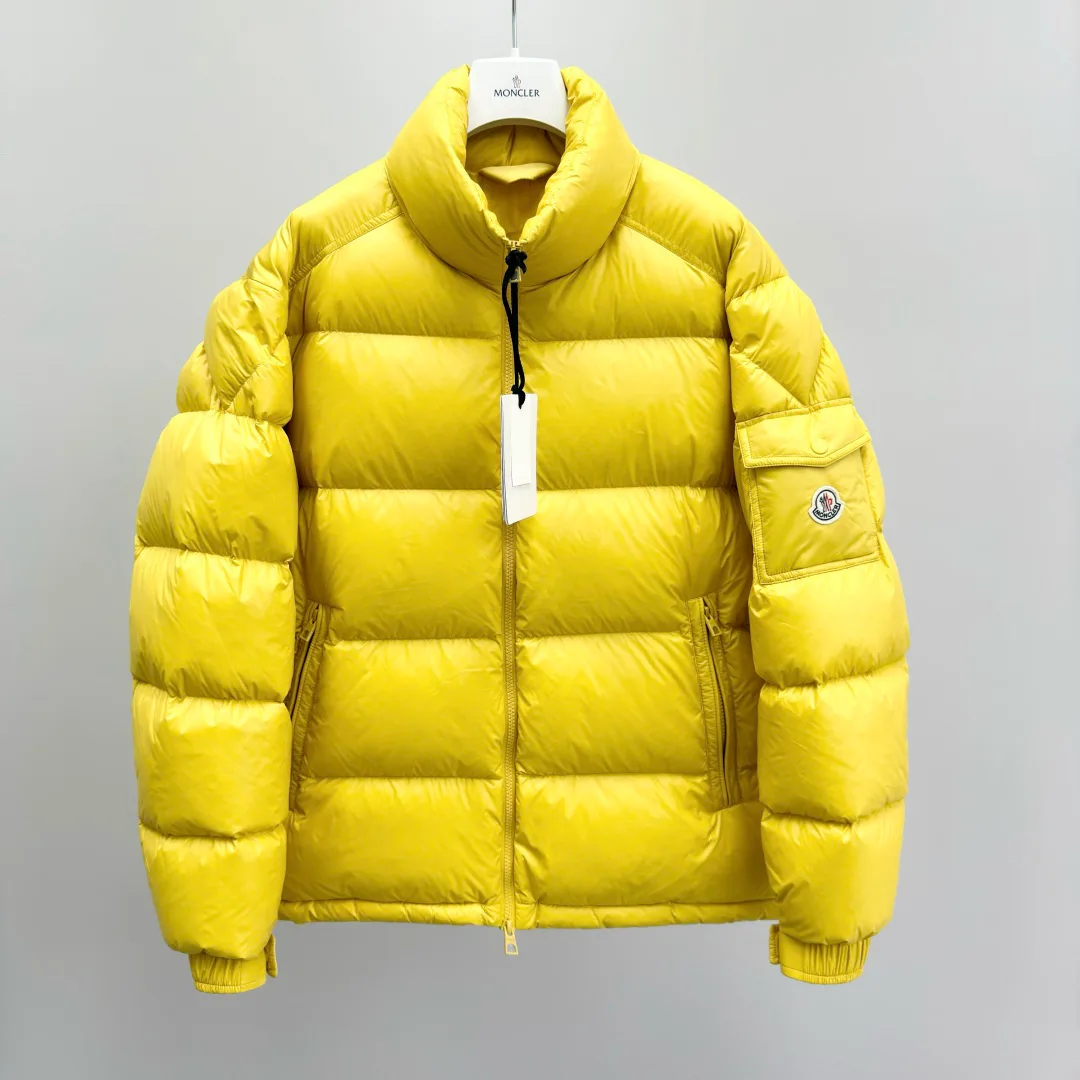 Куртки И Пуховики Мужские Moncler 17927110