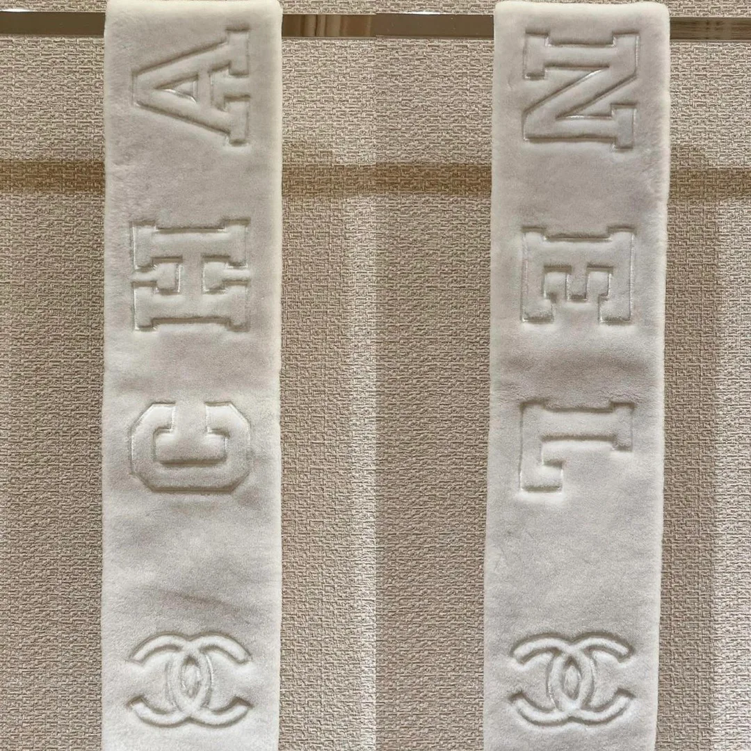 Шарфы Chanel 18347774