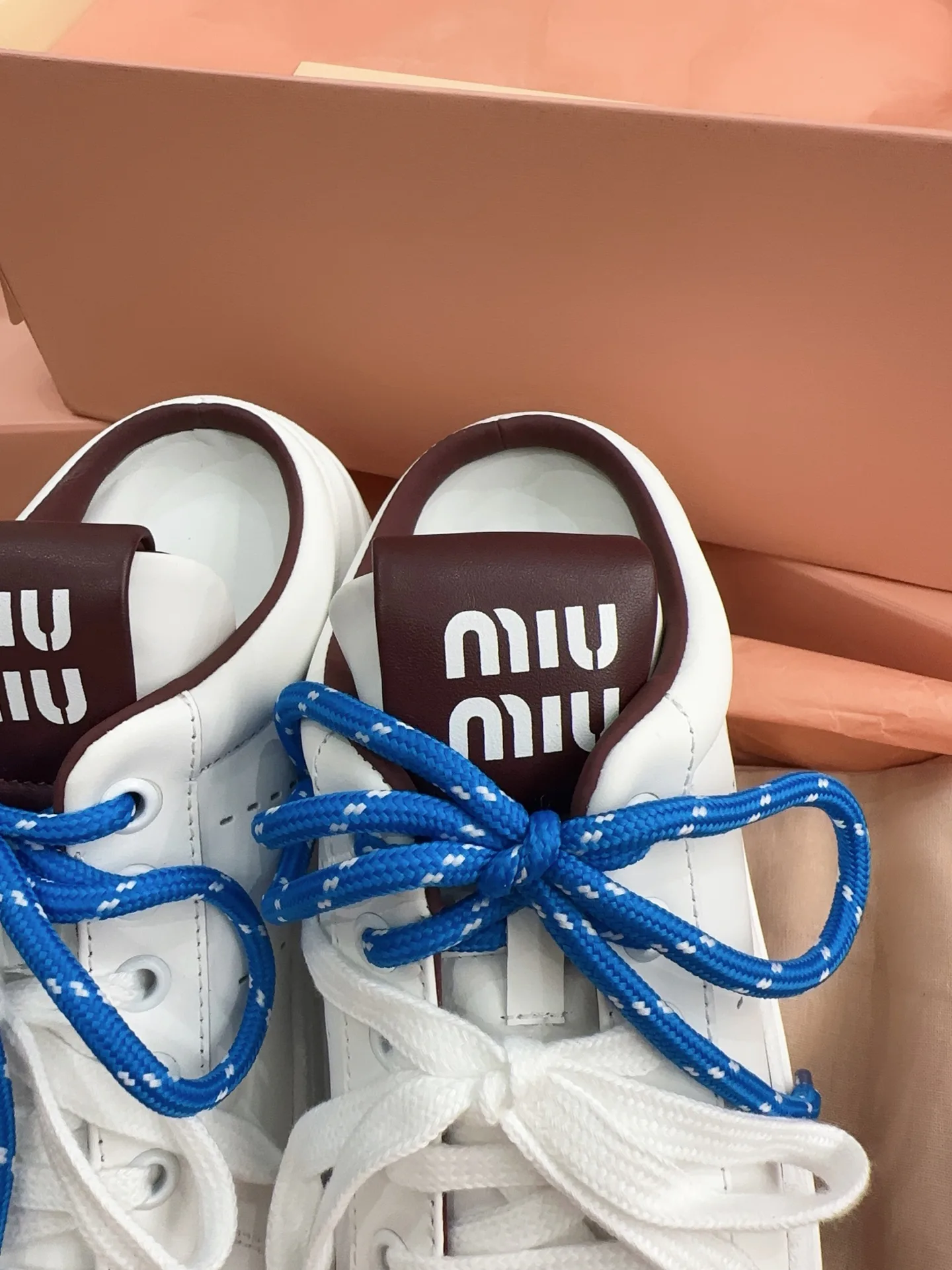 Кроссовки Женские Miu Miu 18092113