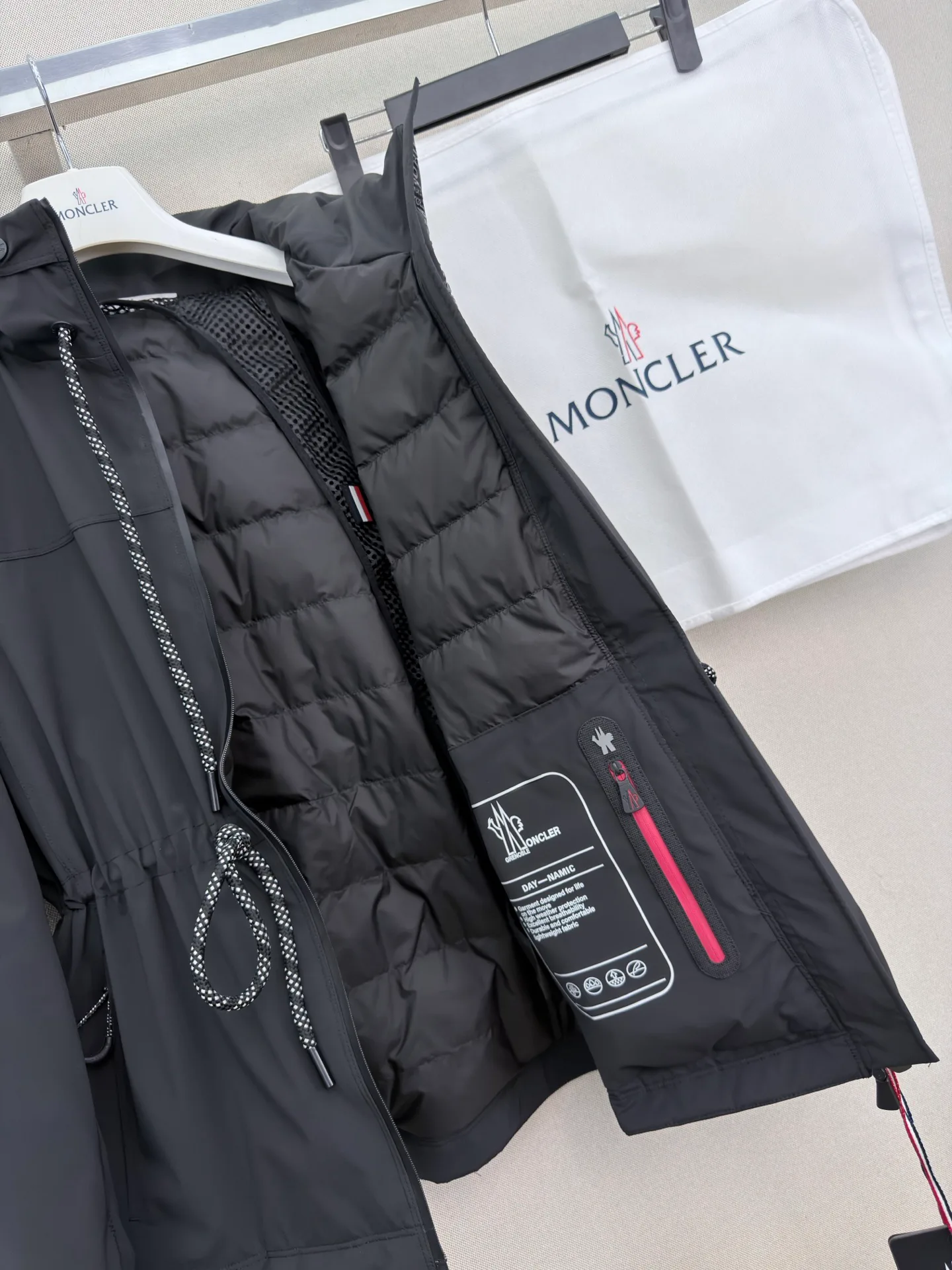 Куртки И Пуховики Женские Moncler 19589656
