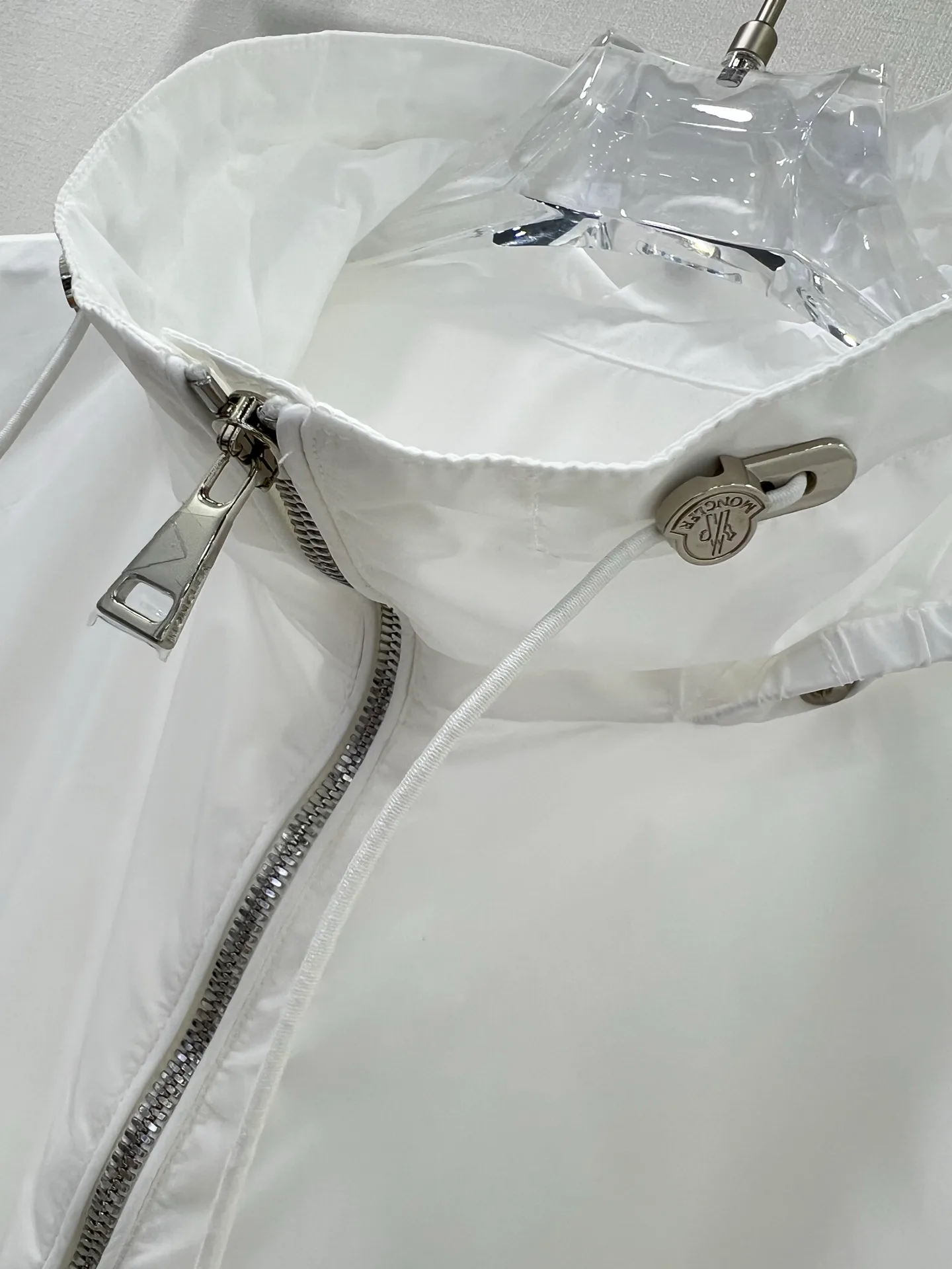 Куртки И Пуховики Женские Moncler 11239257