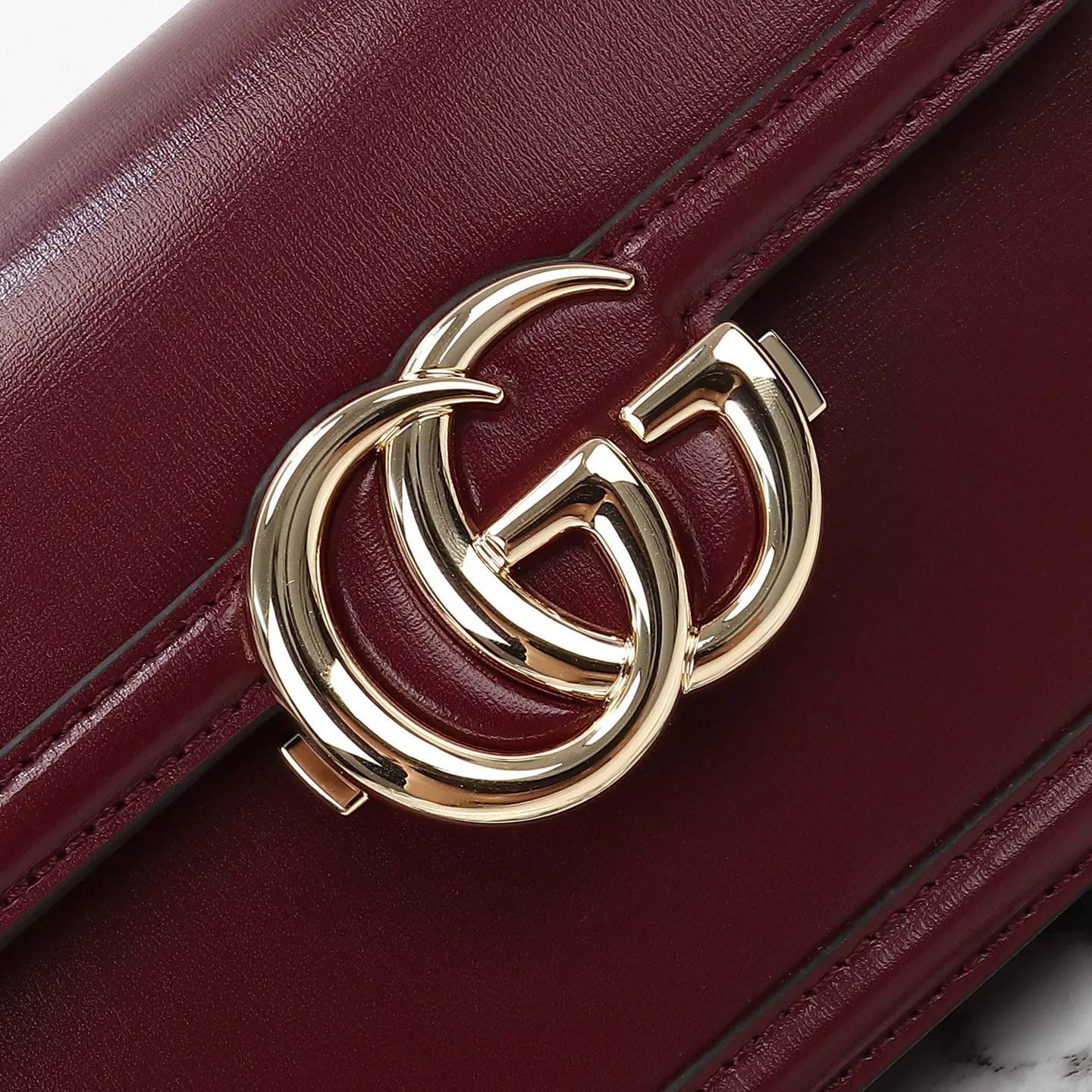 Классические Сумки Женские Gucci 18210724