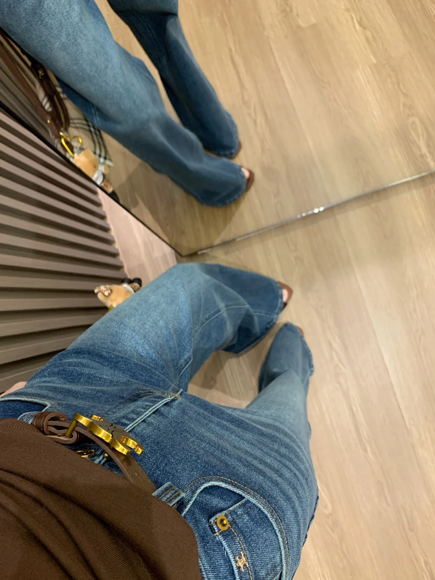 Джинсы Женские Celine 18271892
