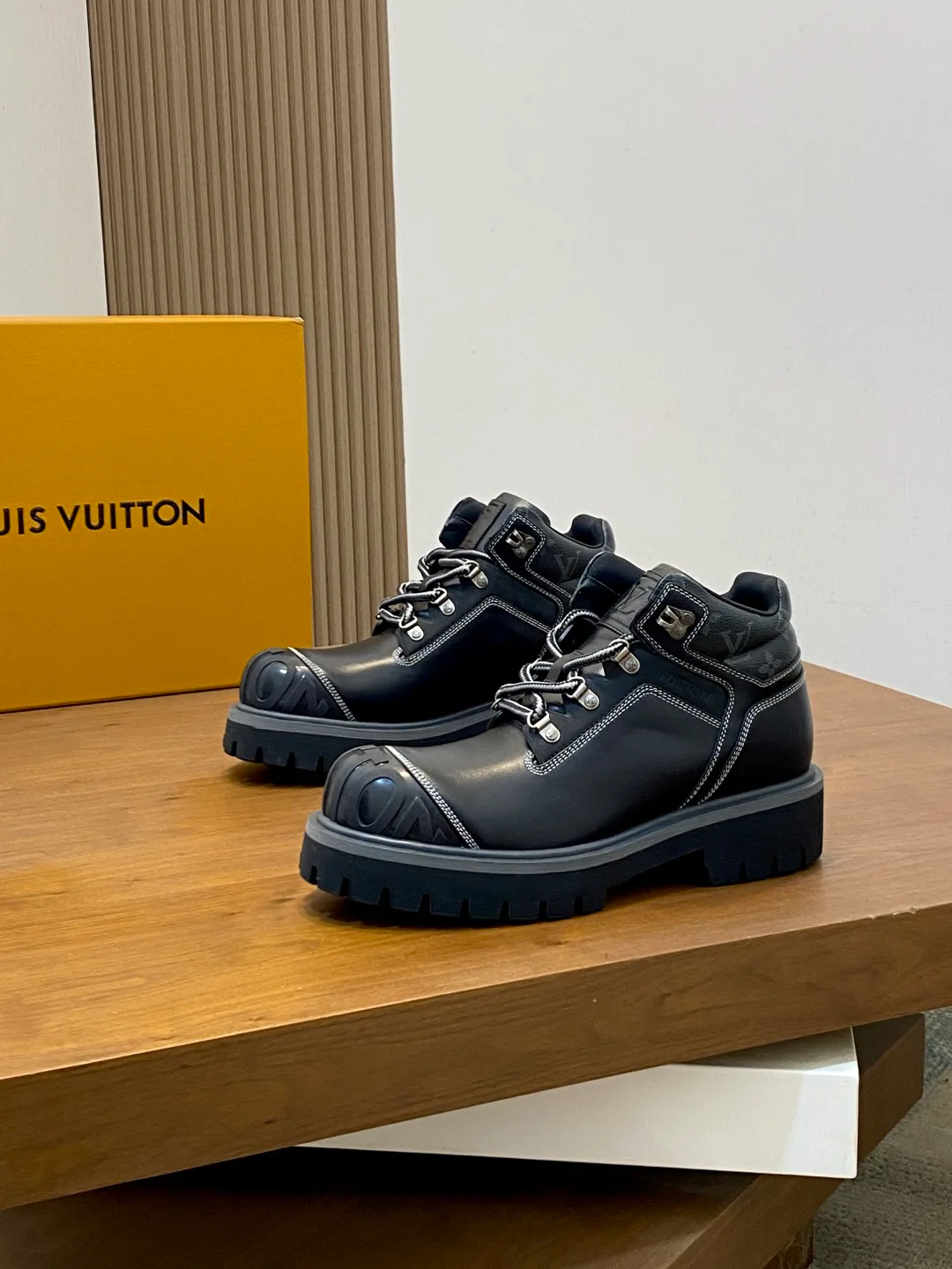 Ботинки Мужские Louis Vuitton 19313344