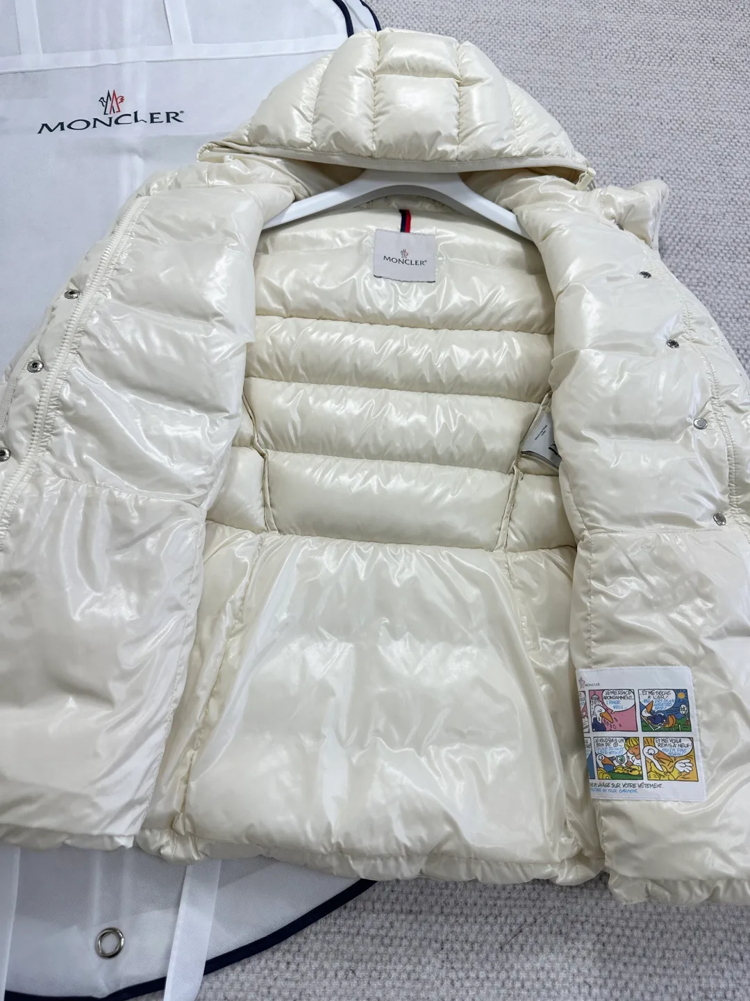 Куртки И Пуховики Женские Moncler 18794661