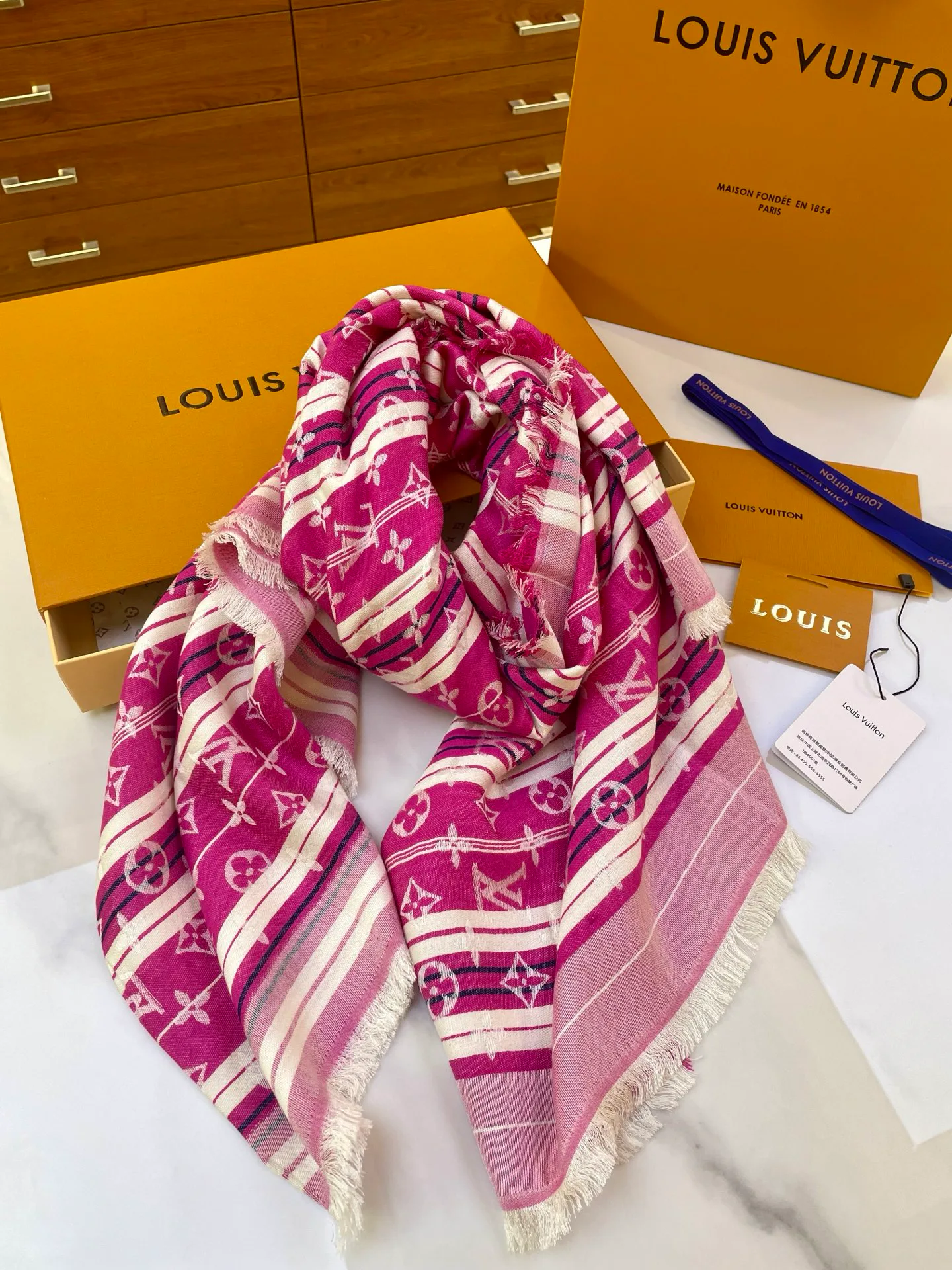 Шарфы Louis Vuitton 4874461