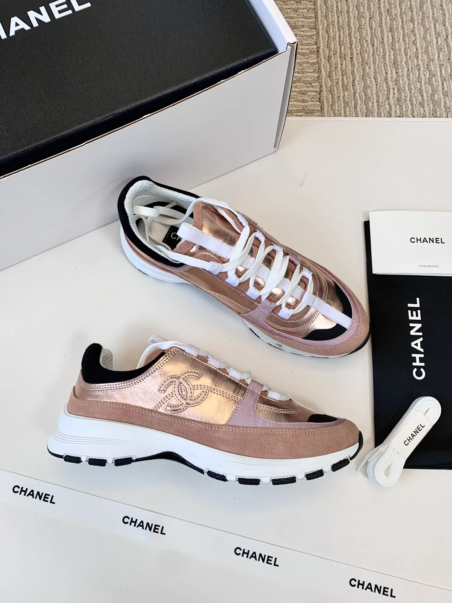 Кроссовки Женские Chanel 10851136