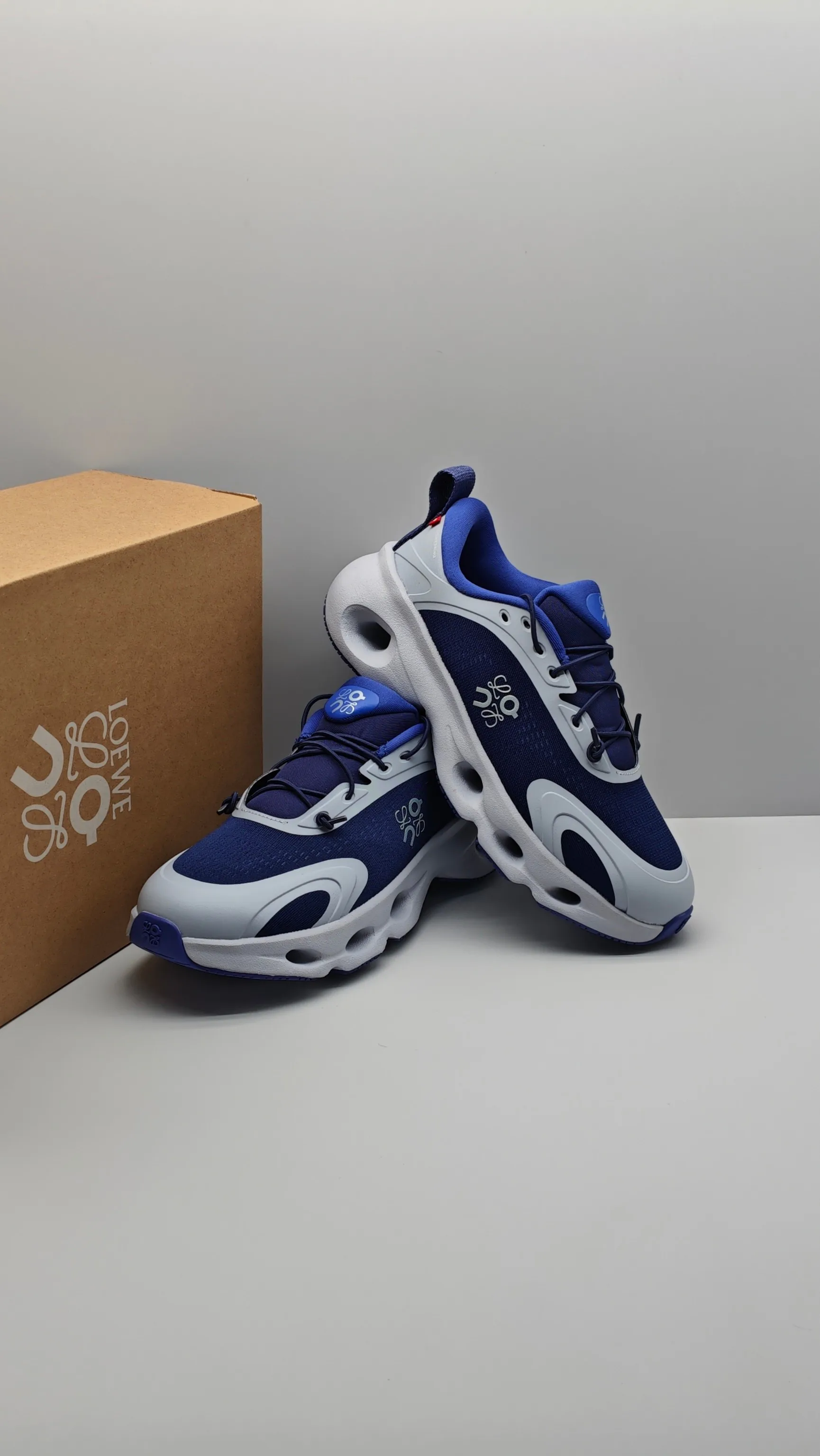 Кроссовки Женские Loewe 13193954