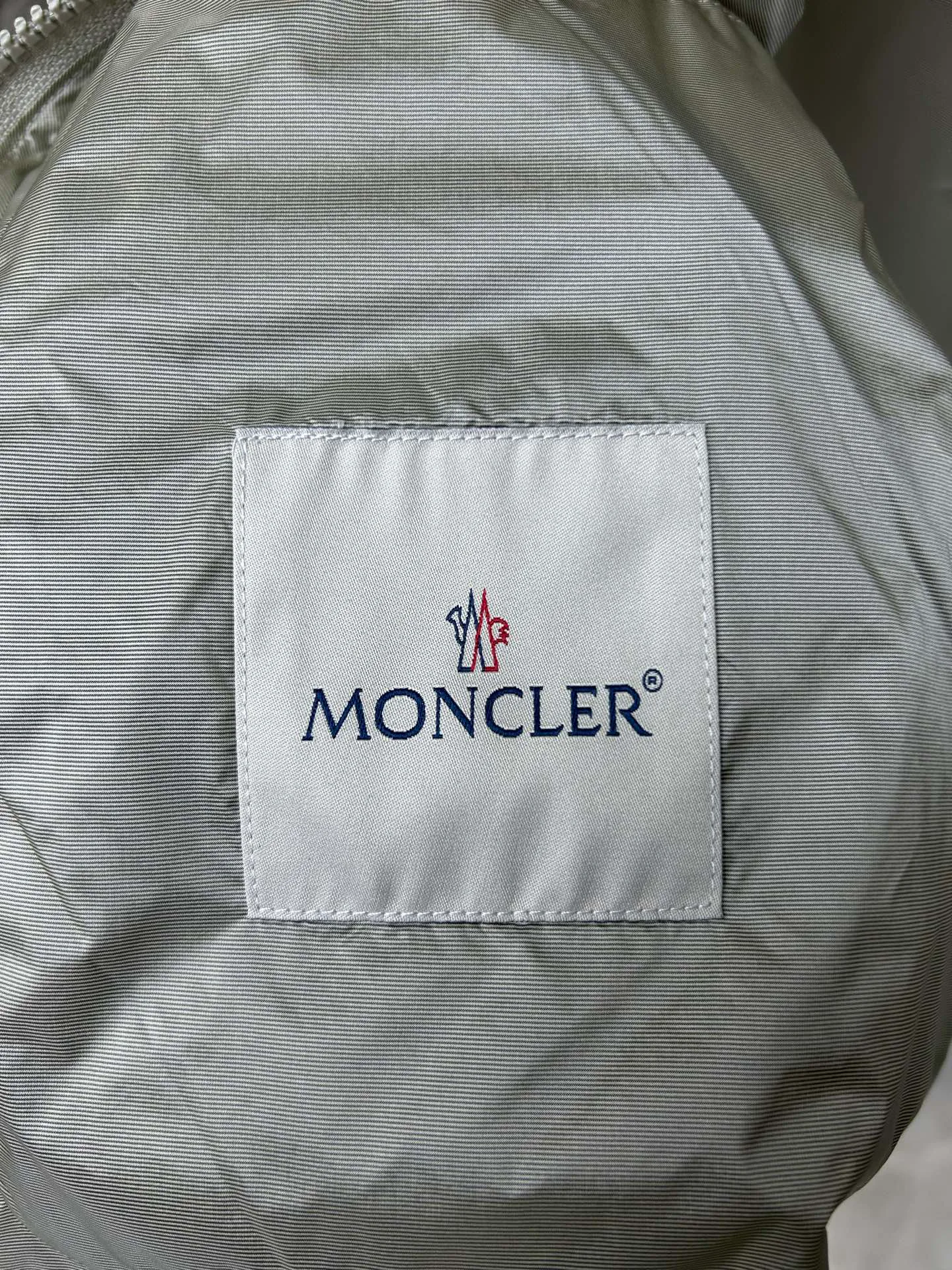 Куртки И Пуховики Женские Moncler 11666894