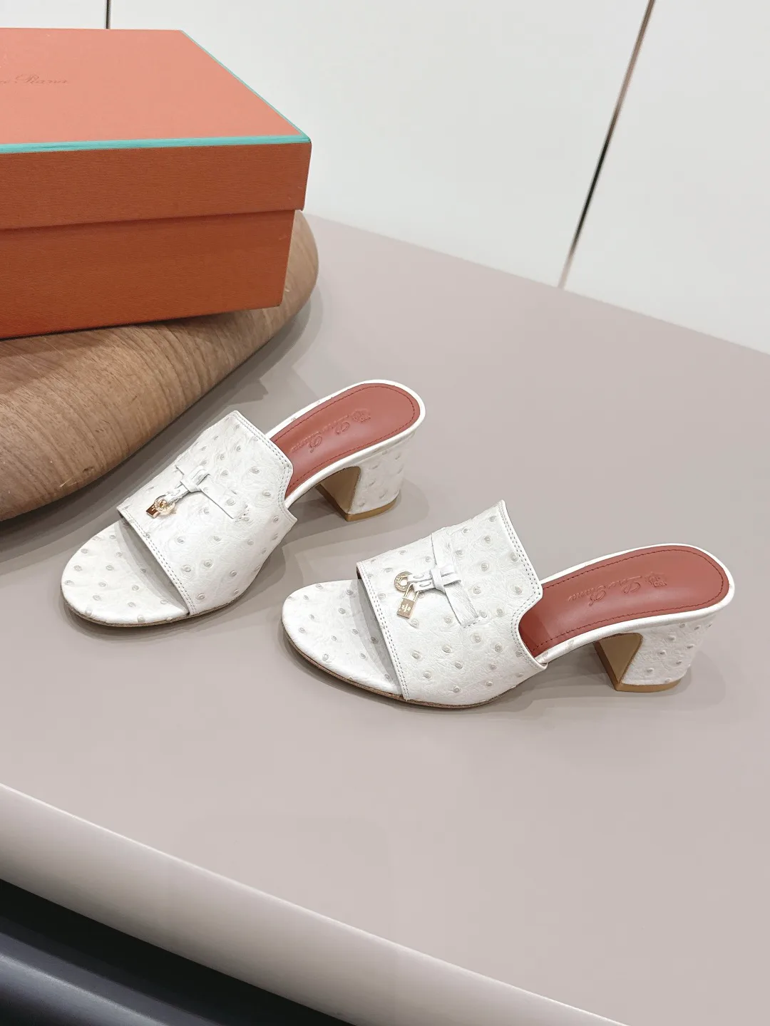 Сандалии Женские Loro Piana 13269188