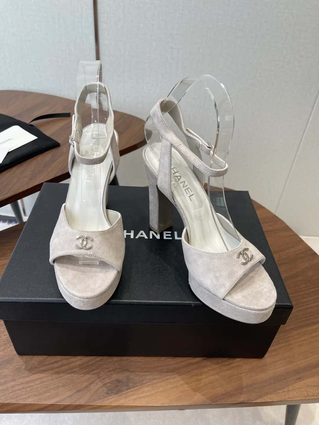 Босоножки Женские Chanel 11483296