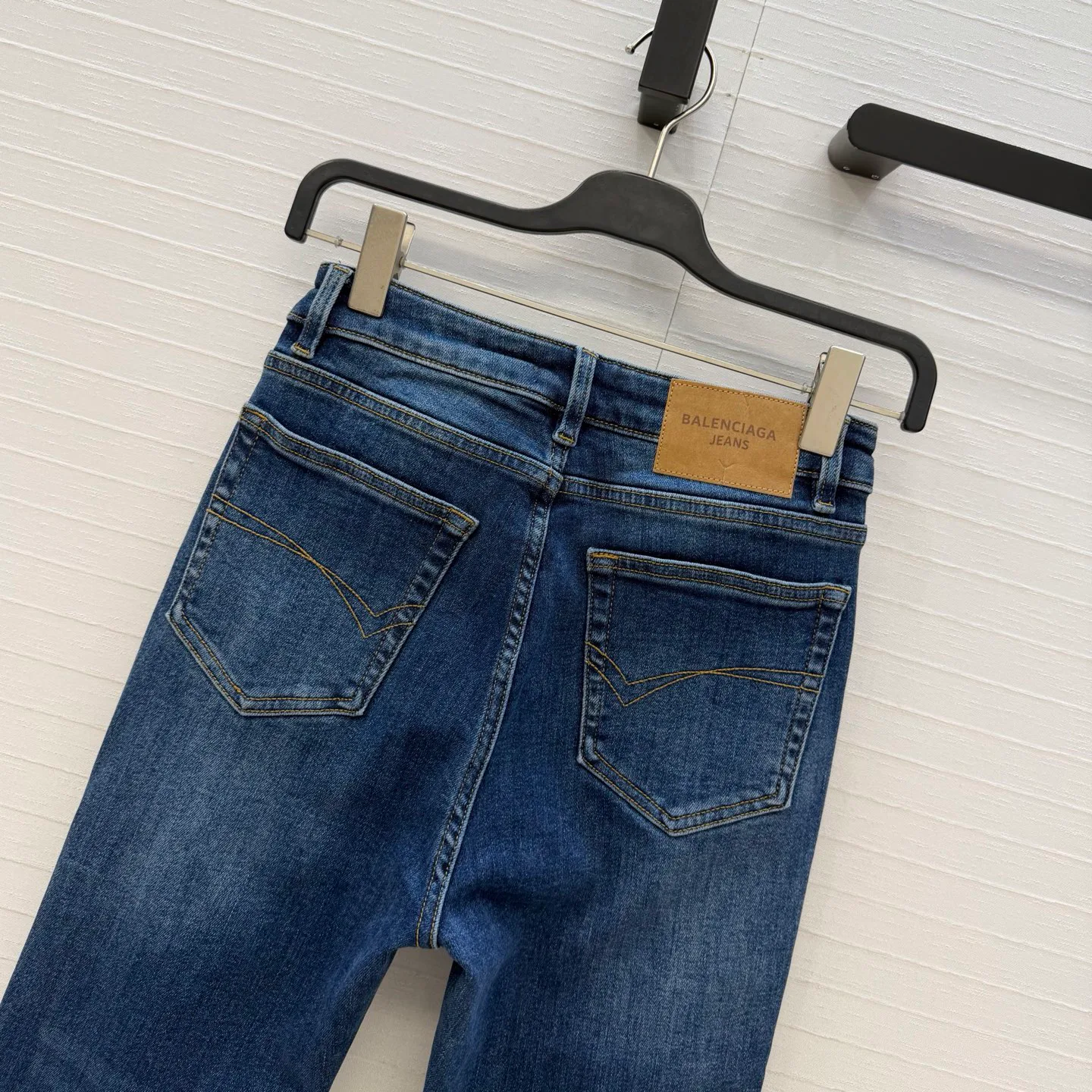 Джинсы Женские Balenciaga 19460882