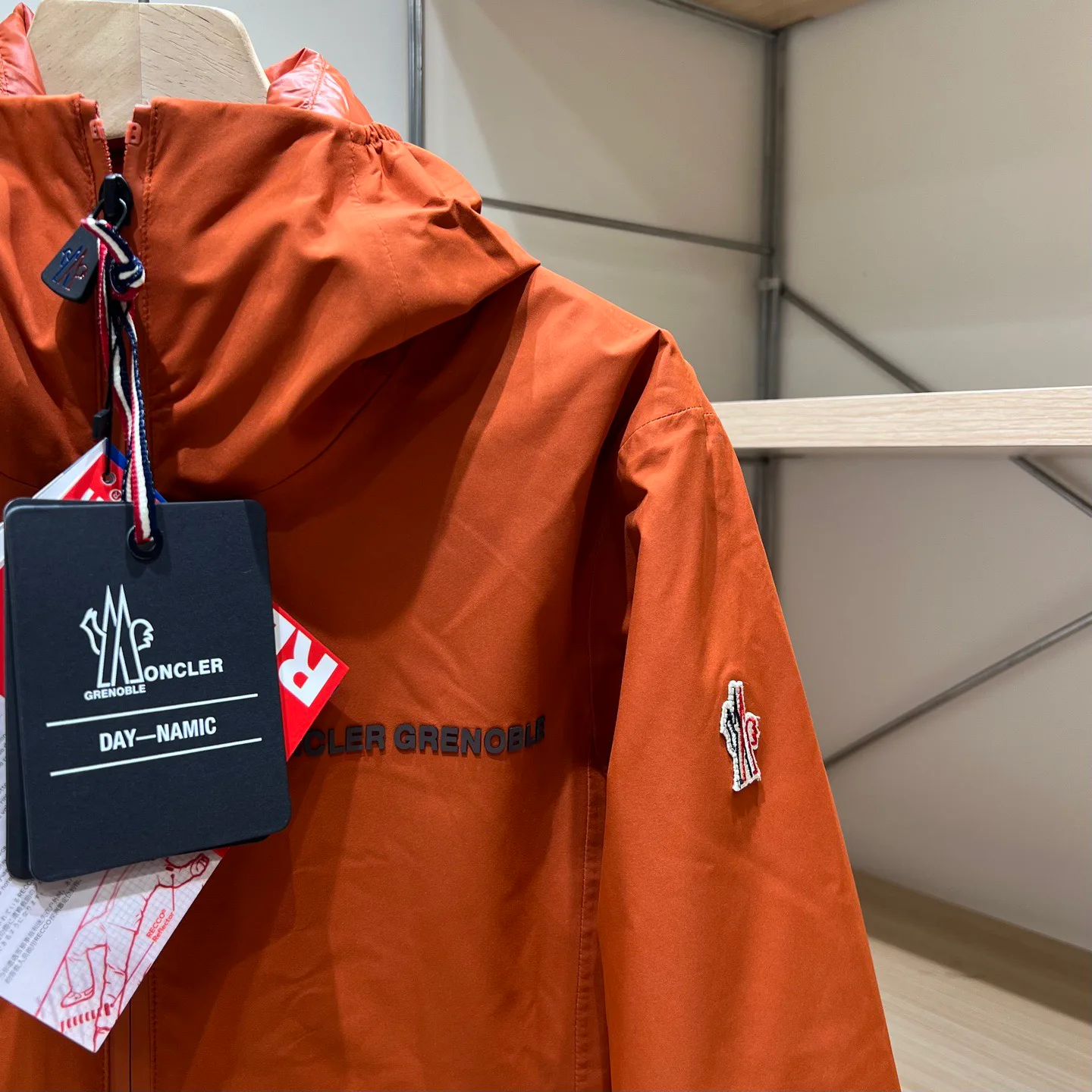 Куртки И Пуховики Женские Moncler 18131362