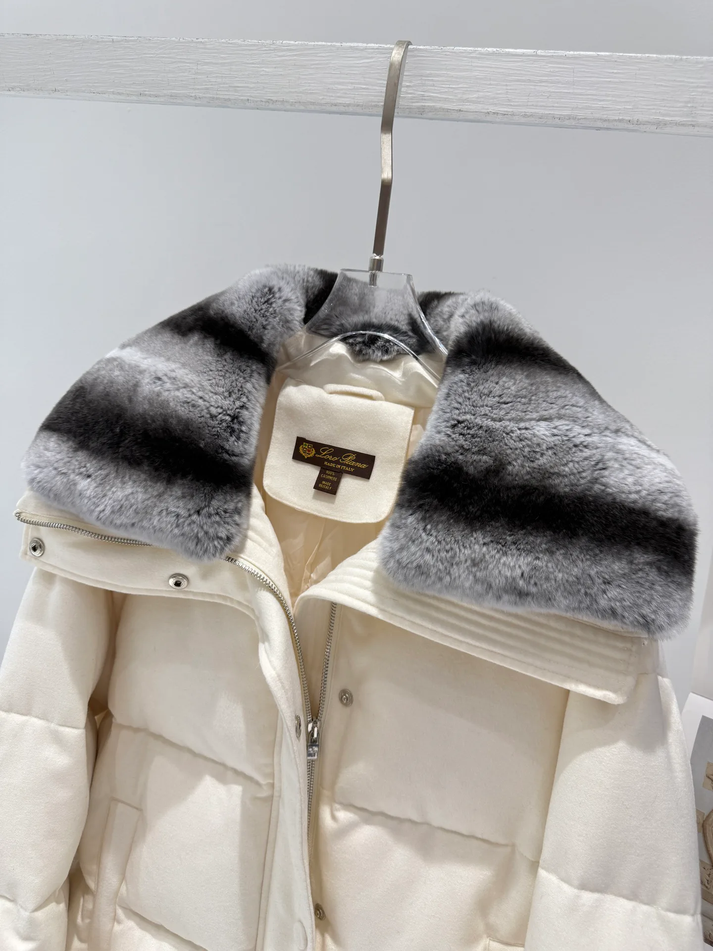 Куртки И Пуховики Женские Loro Piana 3373946