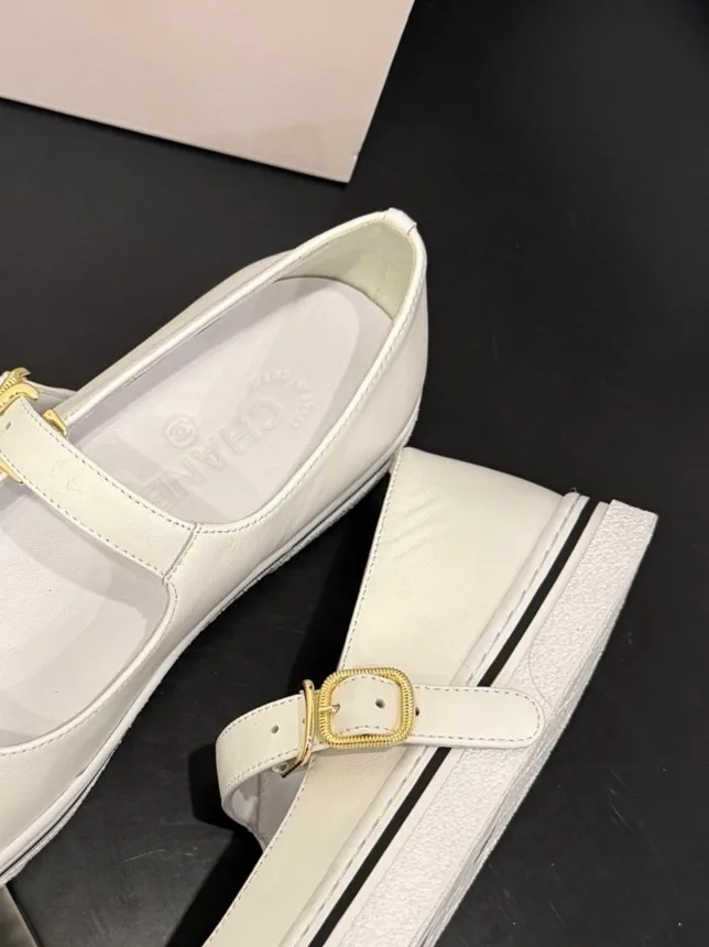 Туфли Женские Chanel 12245180