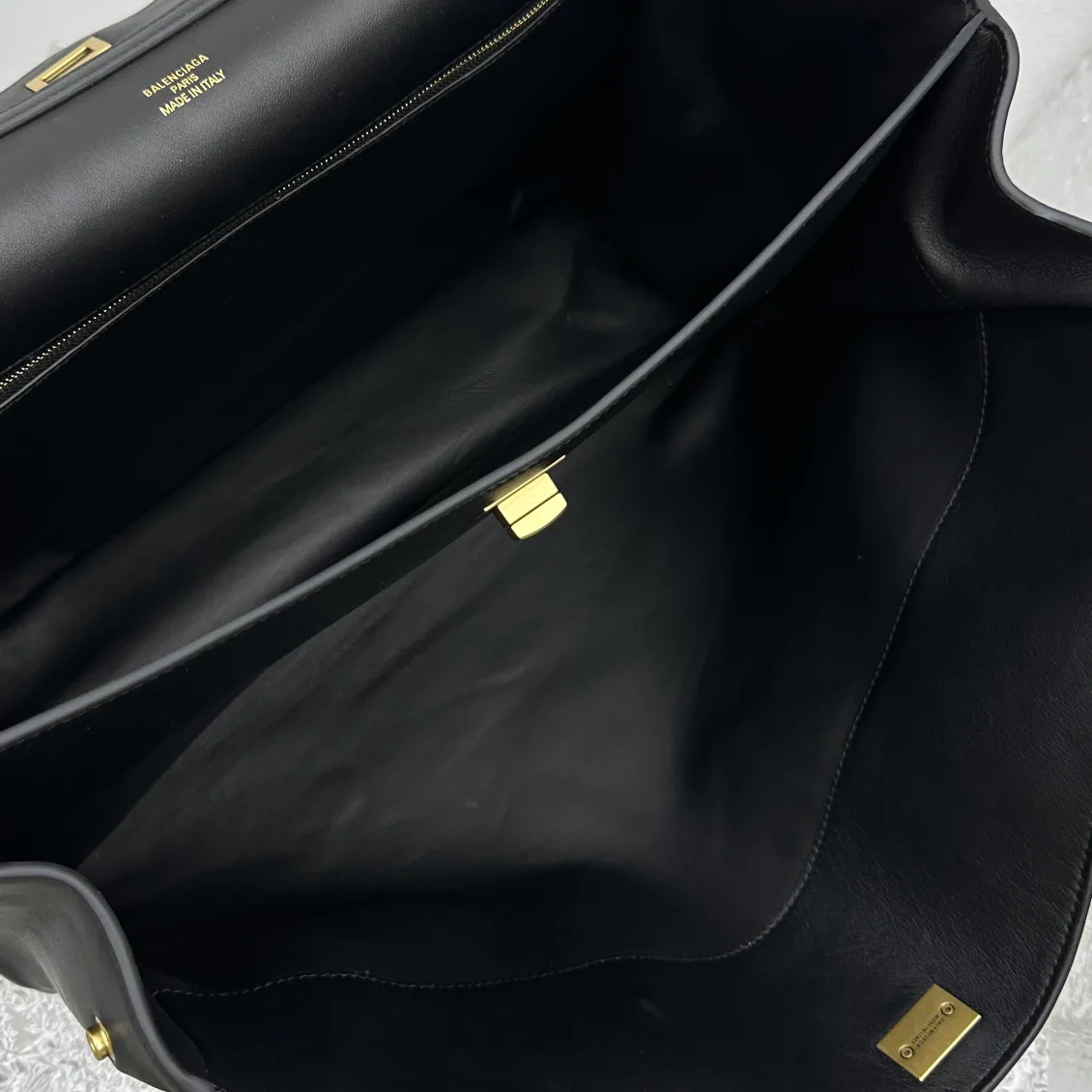 Классические Сумки Женские Balenciaga 11524786
